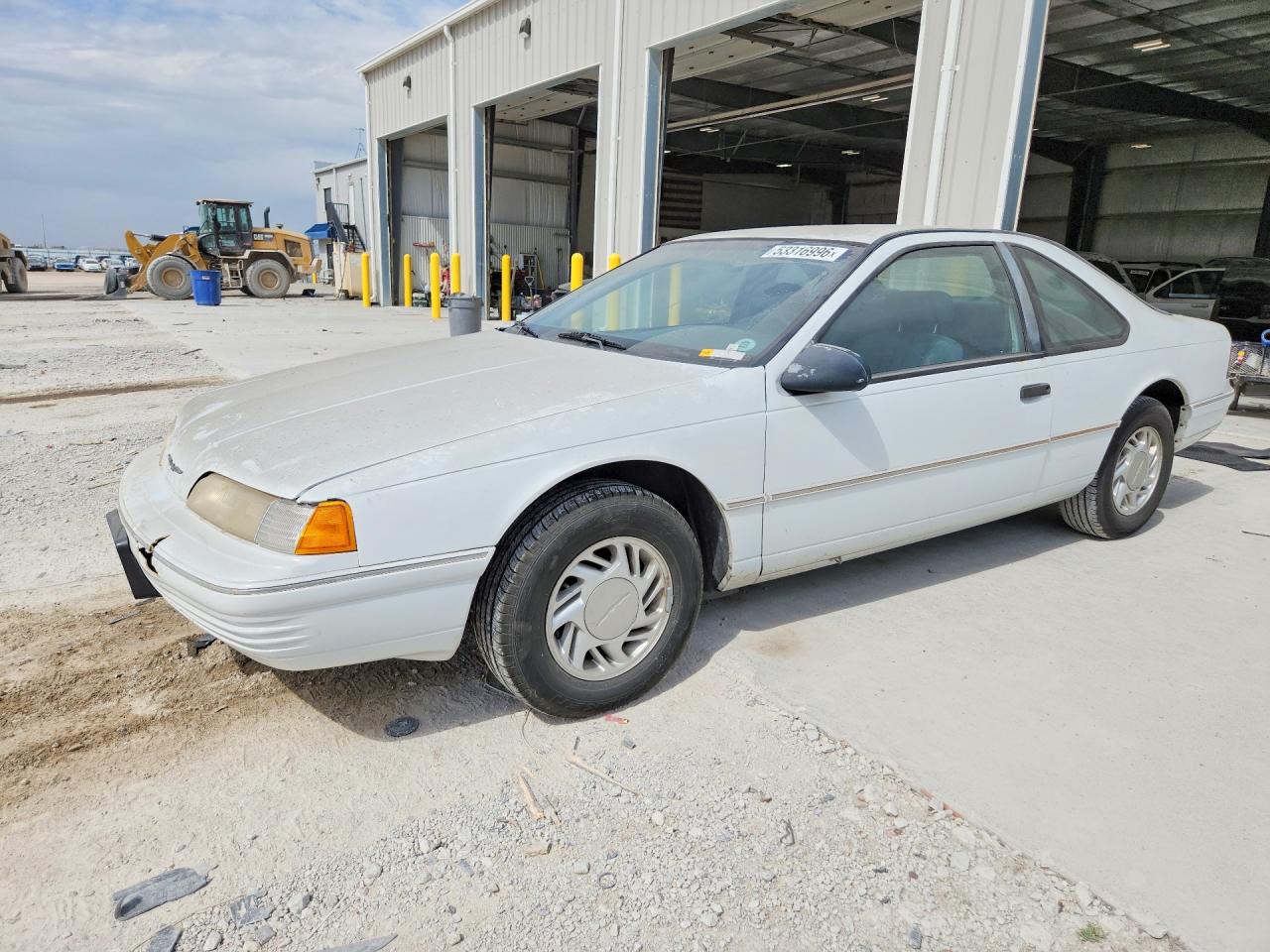1992 Ford Thunderbird White vin: 1FAPP60T8NH175926