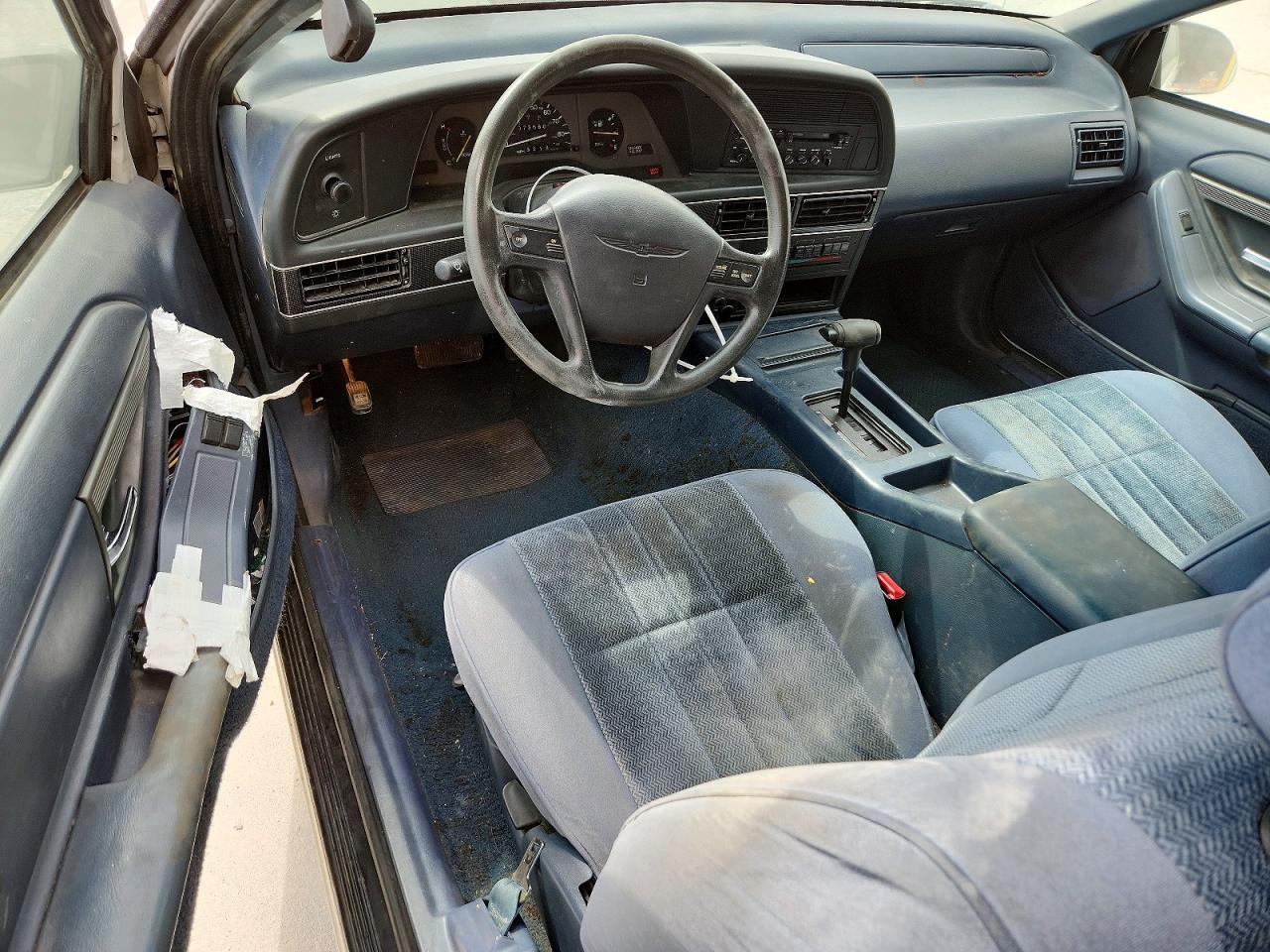 1992 Ford Thunderbird White vin: 1FAPP60T8NH175926