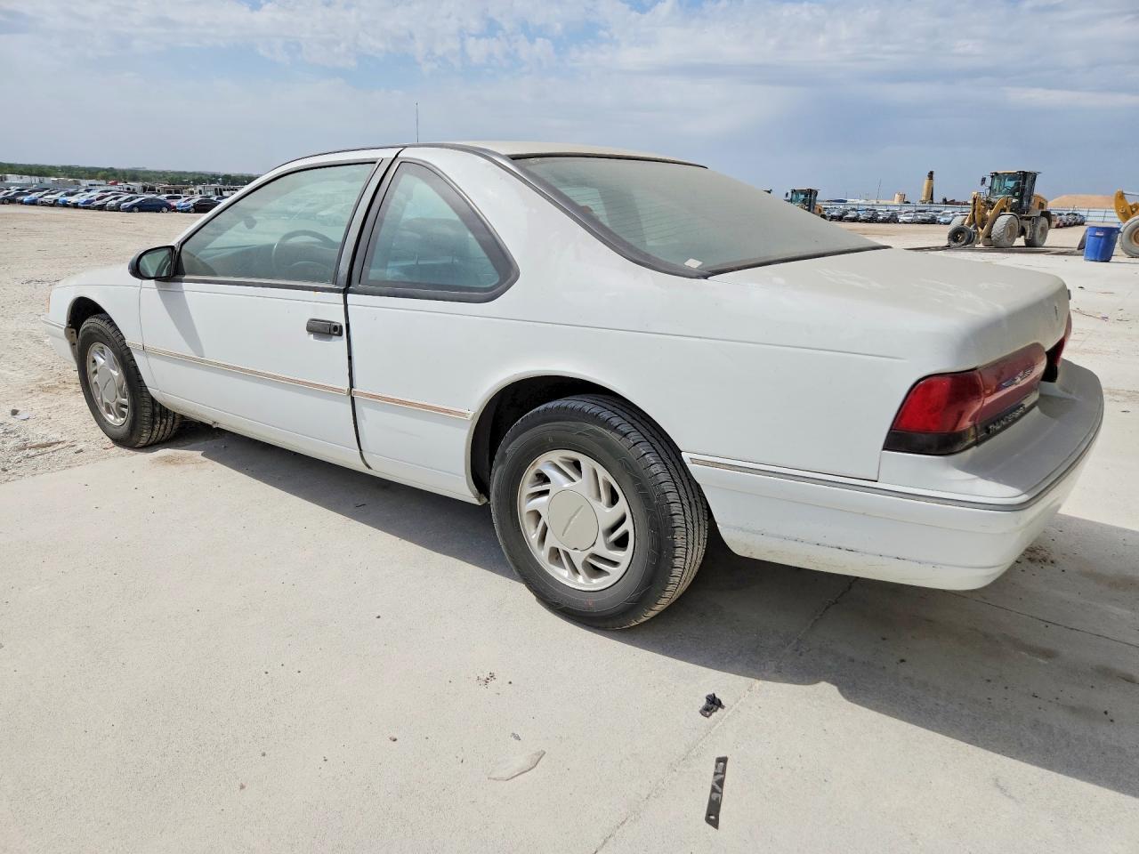 1992 Ford Thunderbird White vin: 1FAPP60T8NH175926
