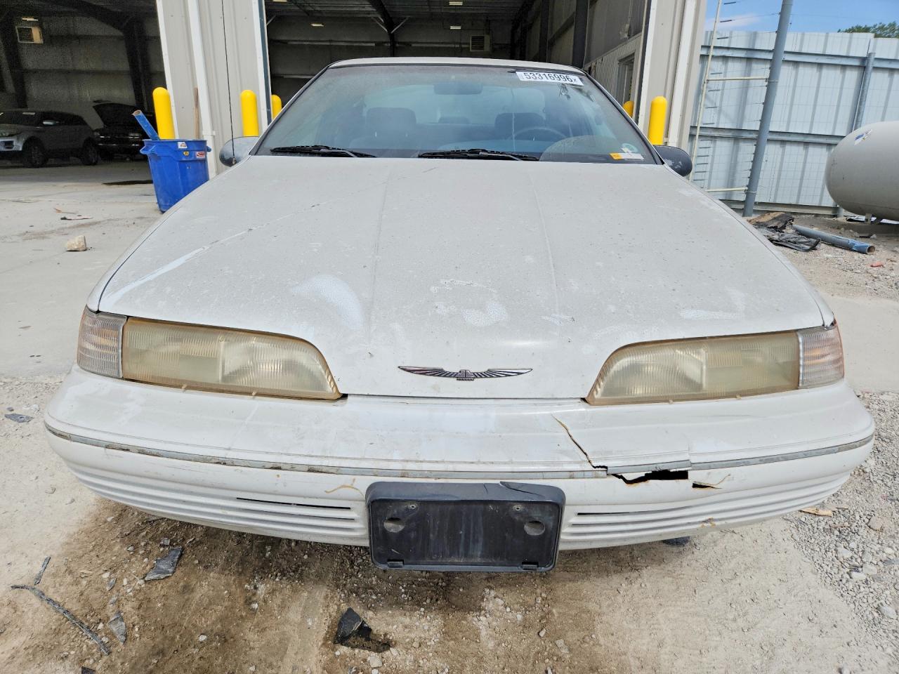 1992 Ford Thunderbird White vin: 1FAPP60T8NH175926