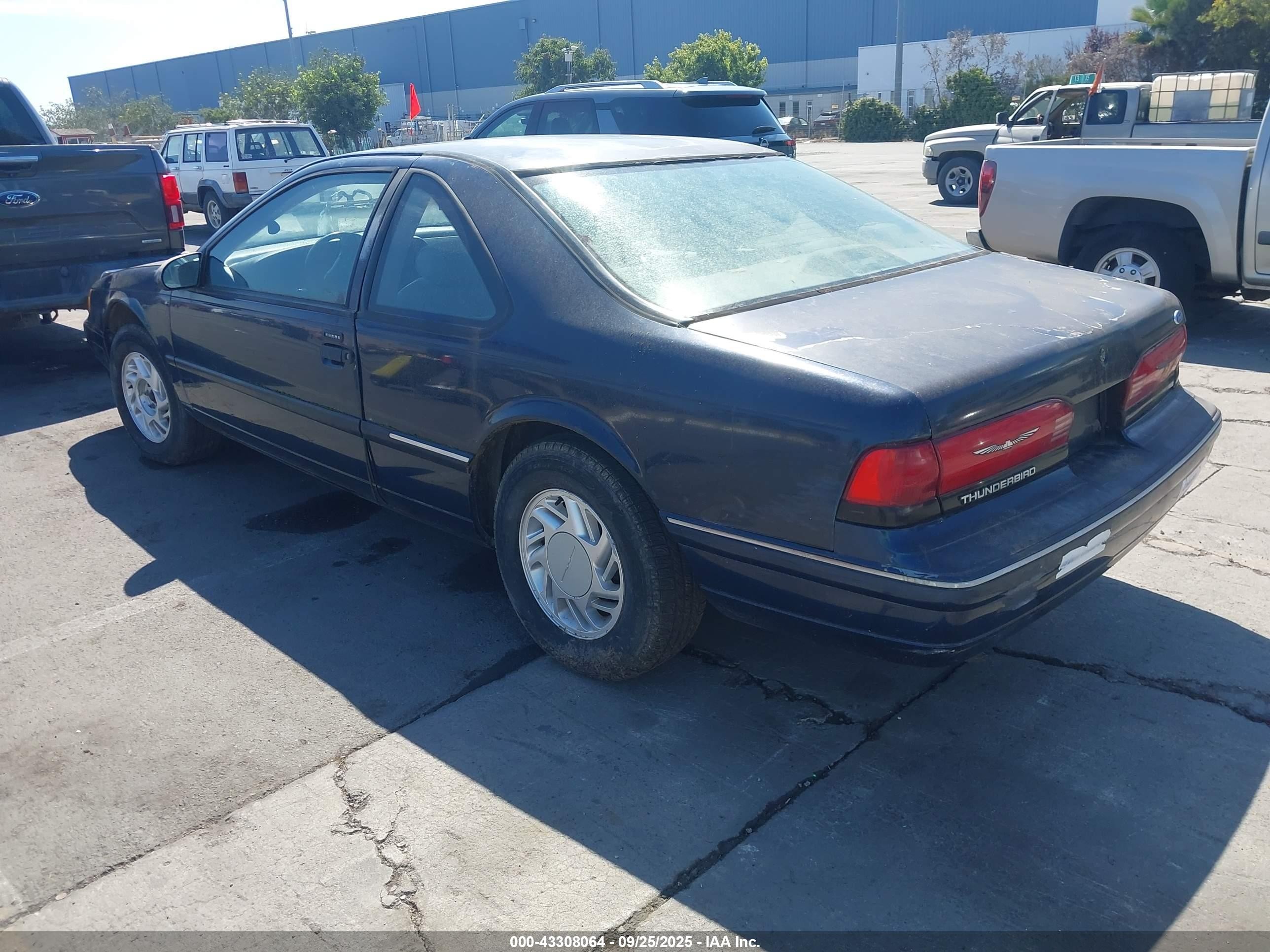 1992 Ford Thunderbird Lx Blue vin: 1FAPP6243NH177766