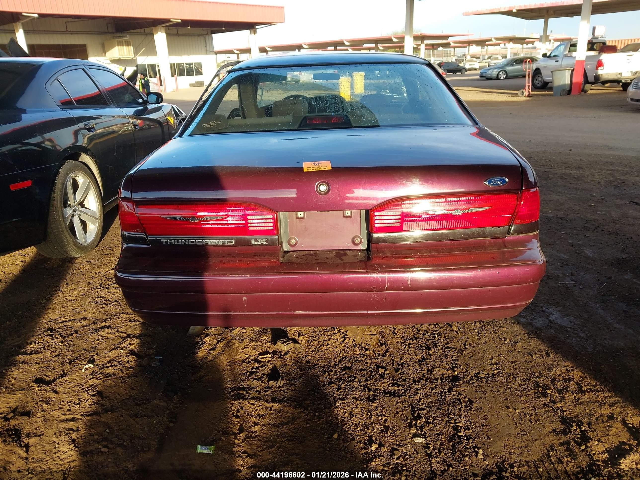 1993 Ford Thunderbird Lx Maroon vin: 1FAPP6244PH154371