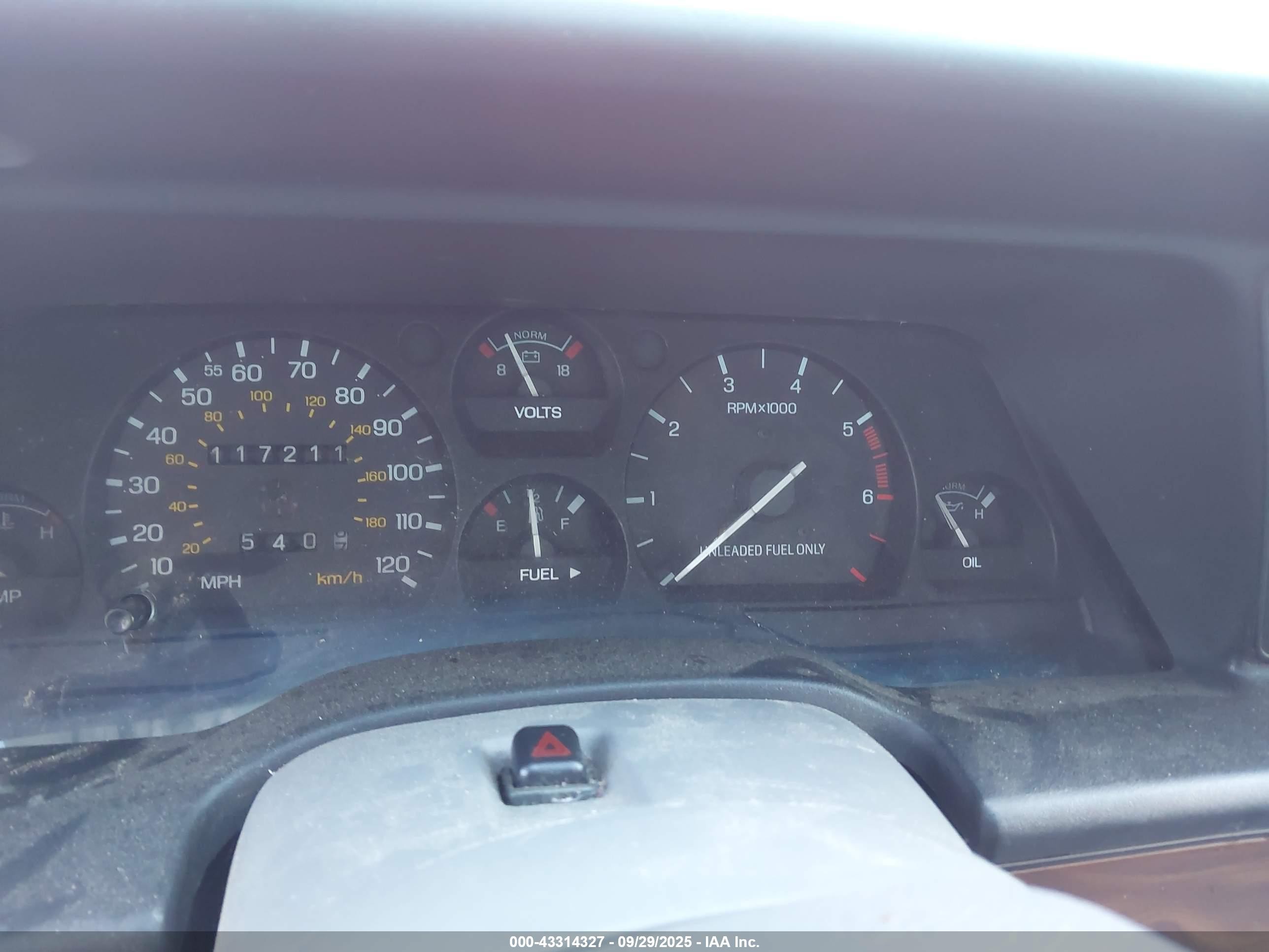 1993 Ford Thunderbird Lx Red vin: 1FAPP624XPH182837