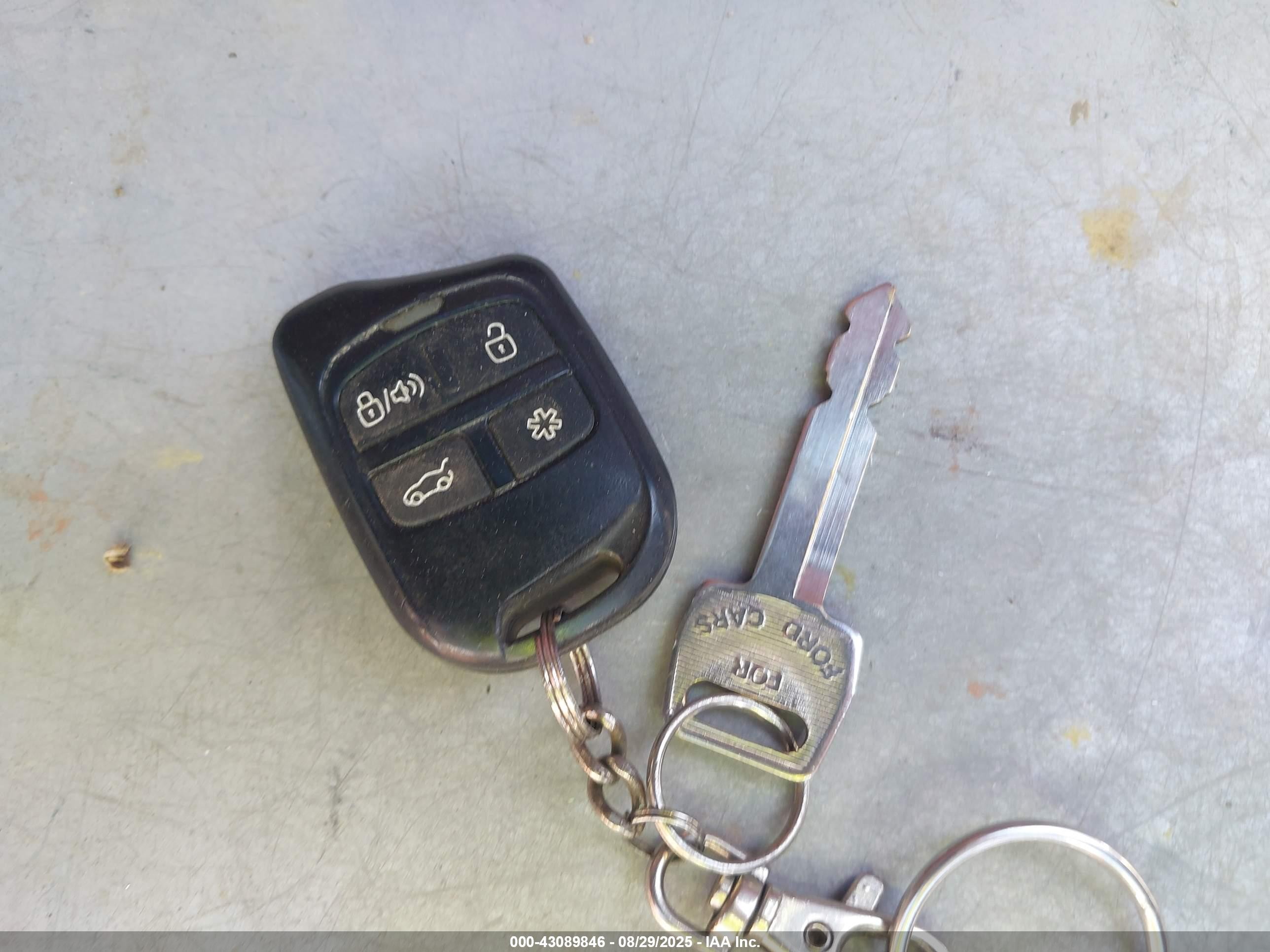 1993 Ford Thunderbird Lx Черный vin: 1FAPP62T4PH197406
