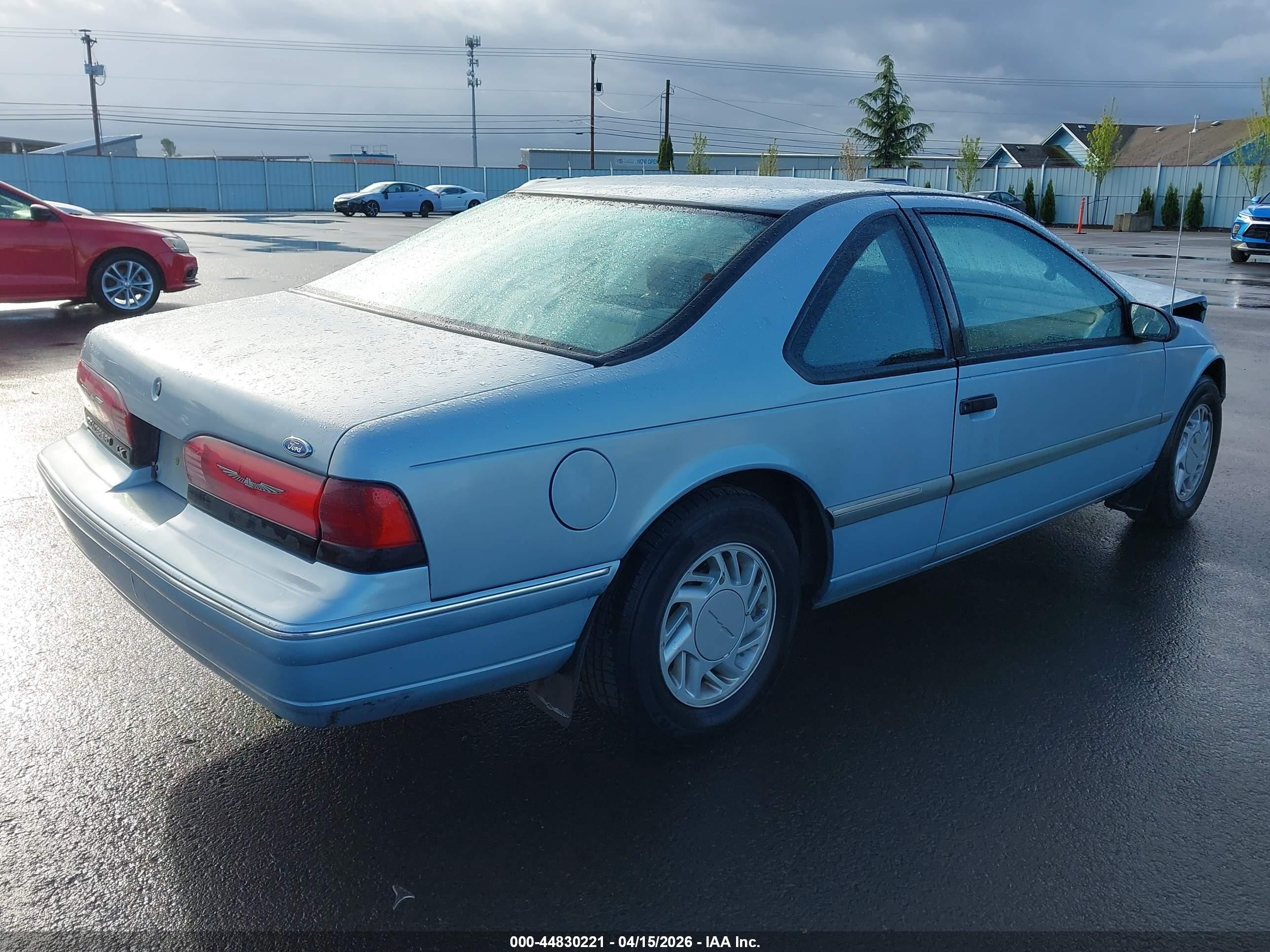 1992 Ford Thunderbird Lx Light Blue vin: 1FAPP62TXNH157389