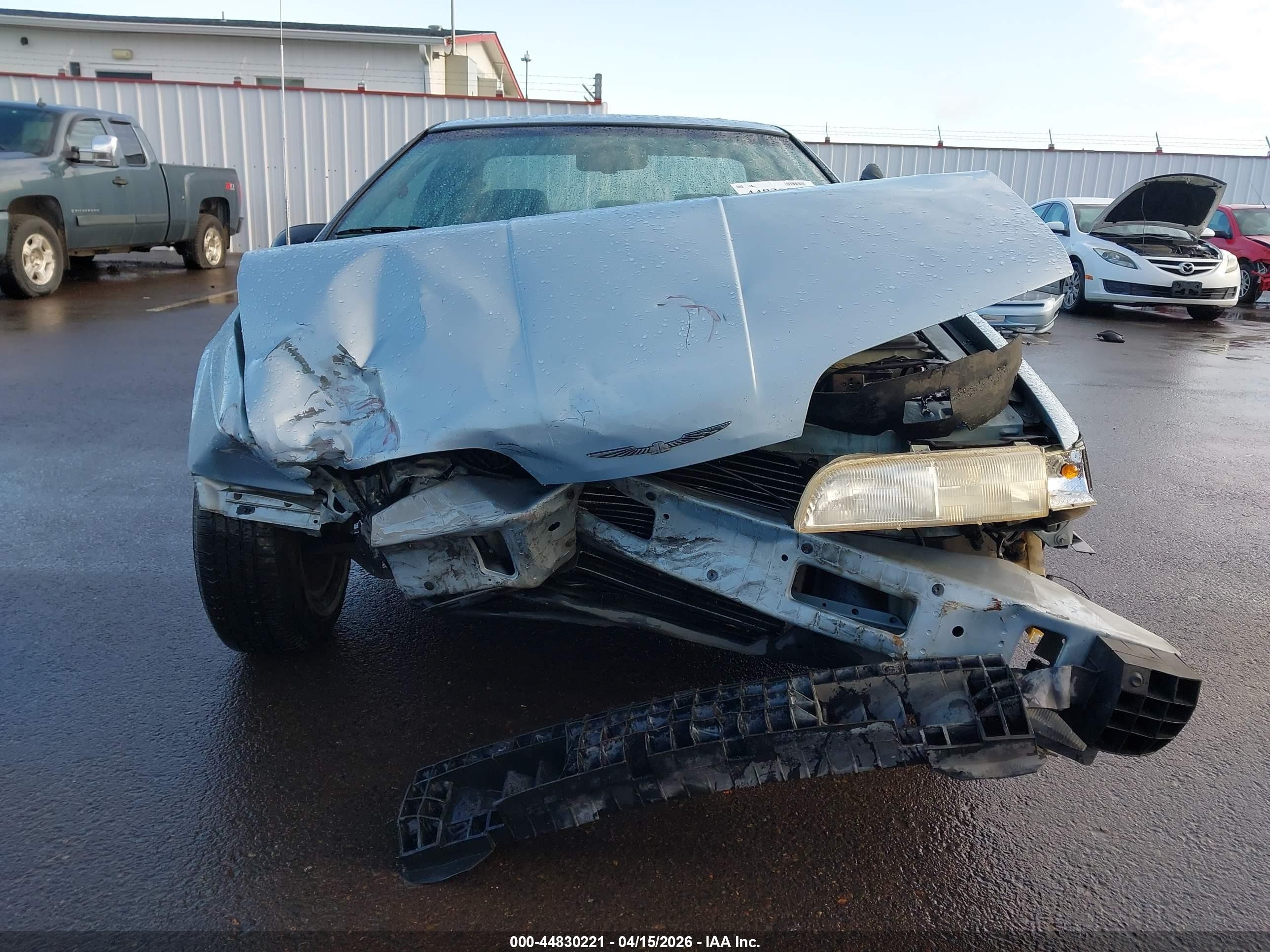 1992 Ford Thunderbird Lx Light Blue vin: 1FAPP62TXNH157389
