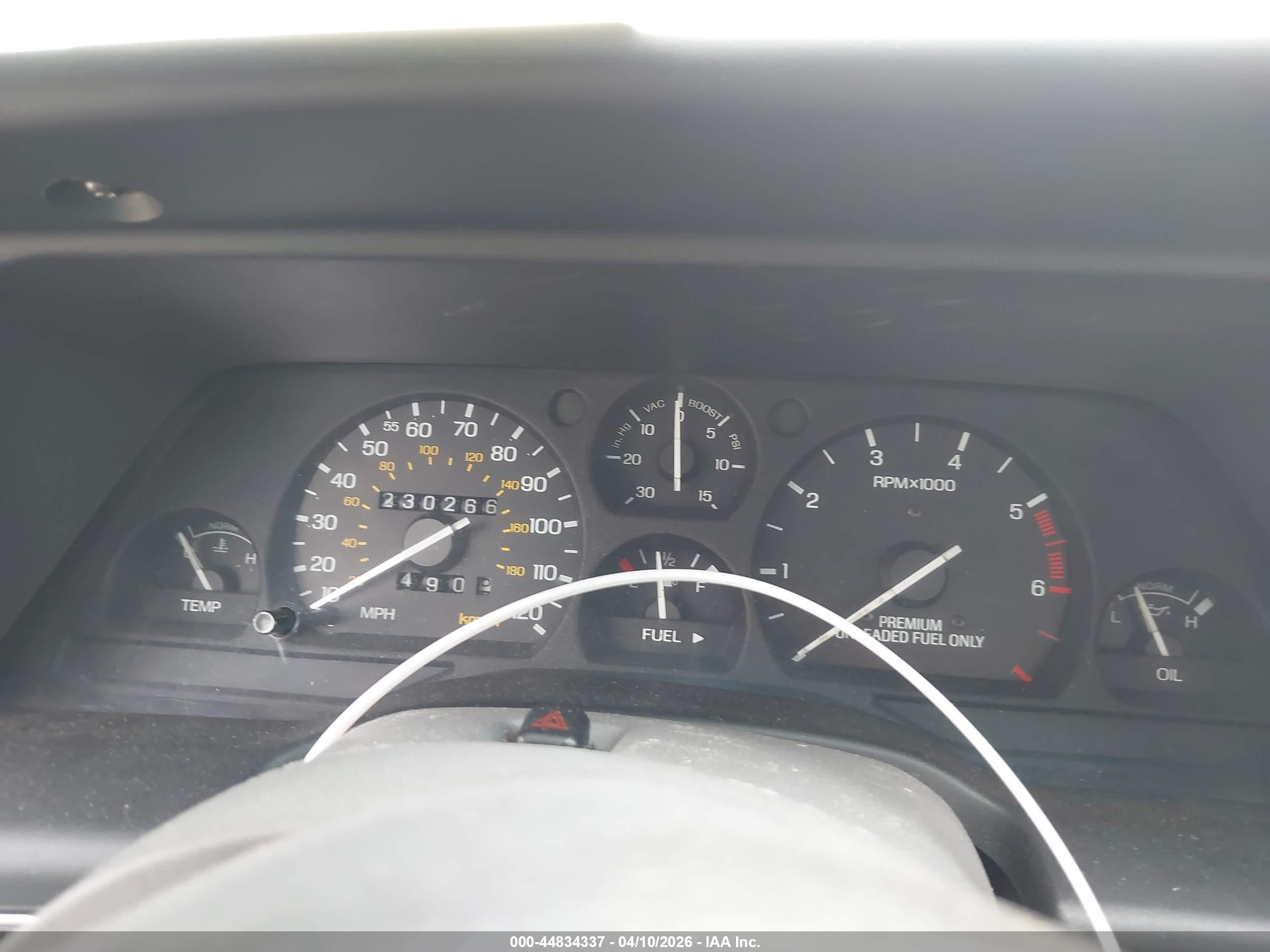 1993 Ford Thunderbird Super Coupe Серебряный vin: 1FAPP64R6PH138035