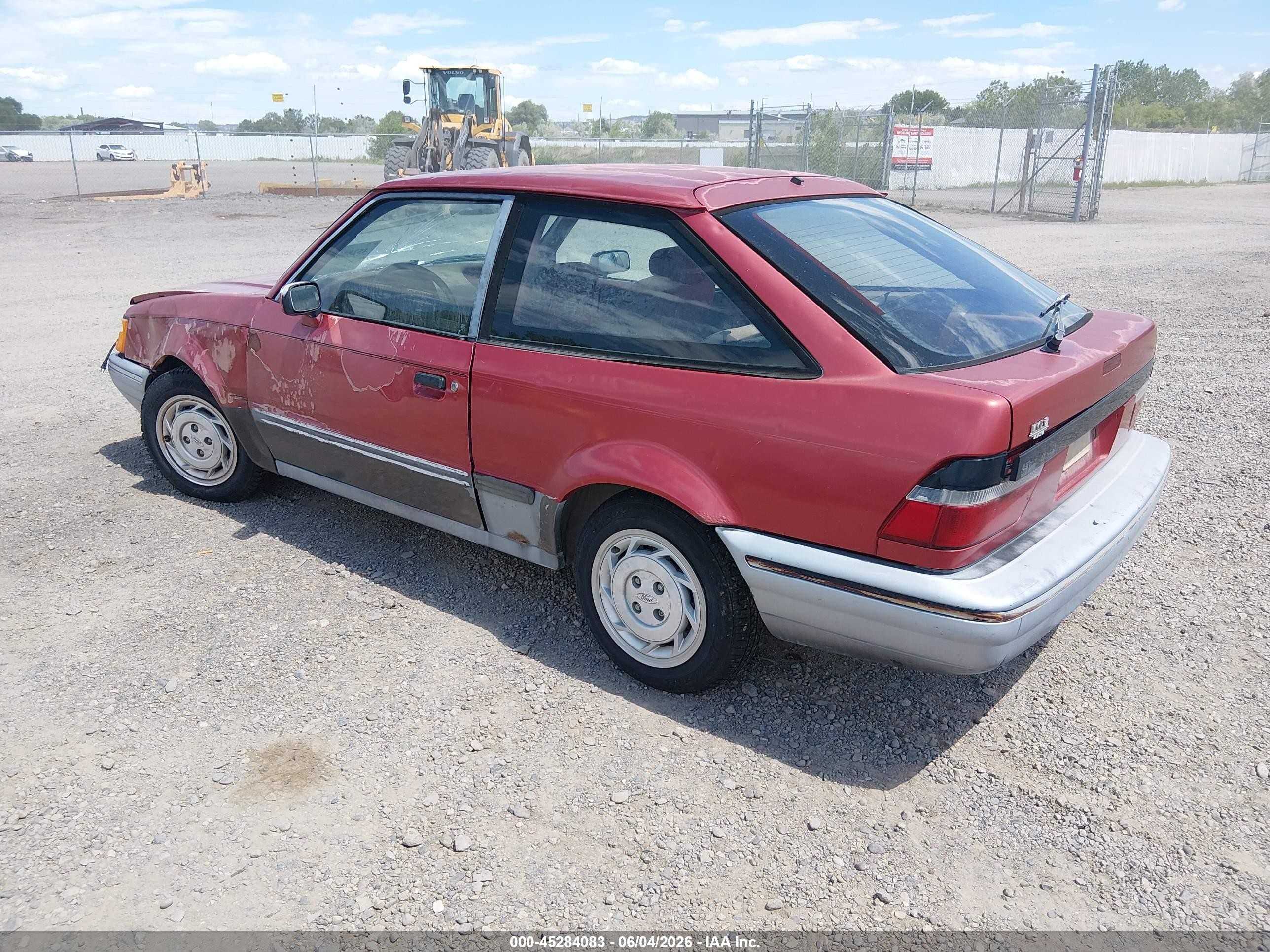 1990 Ford Escort Lx Red vin: 1FAPP9196LW172181