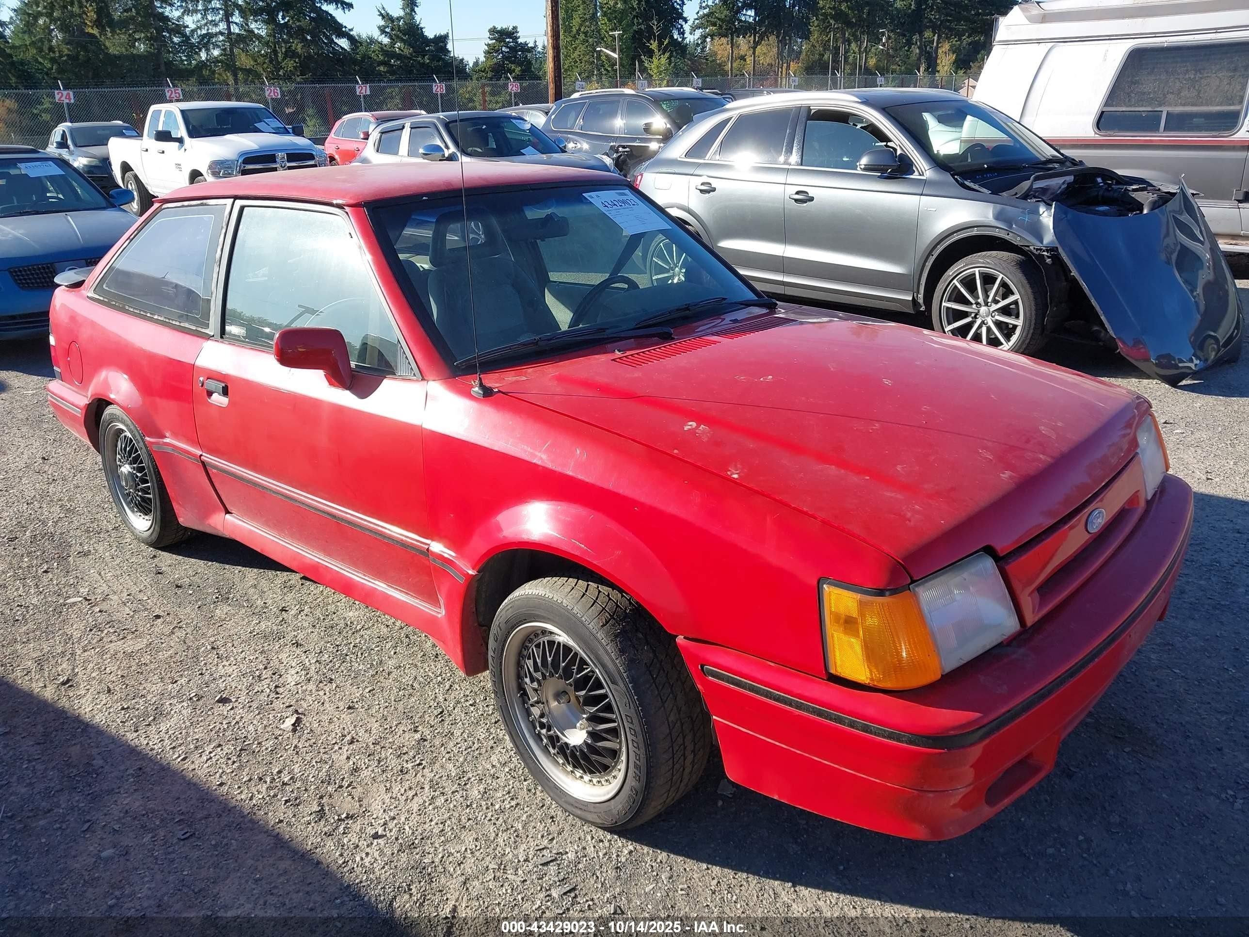 1989 Ford Escort Gt Red vin: 1FAPP93J4KW201117