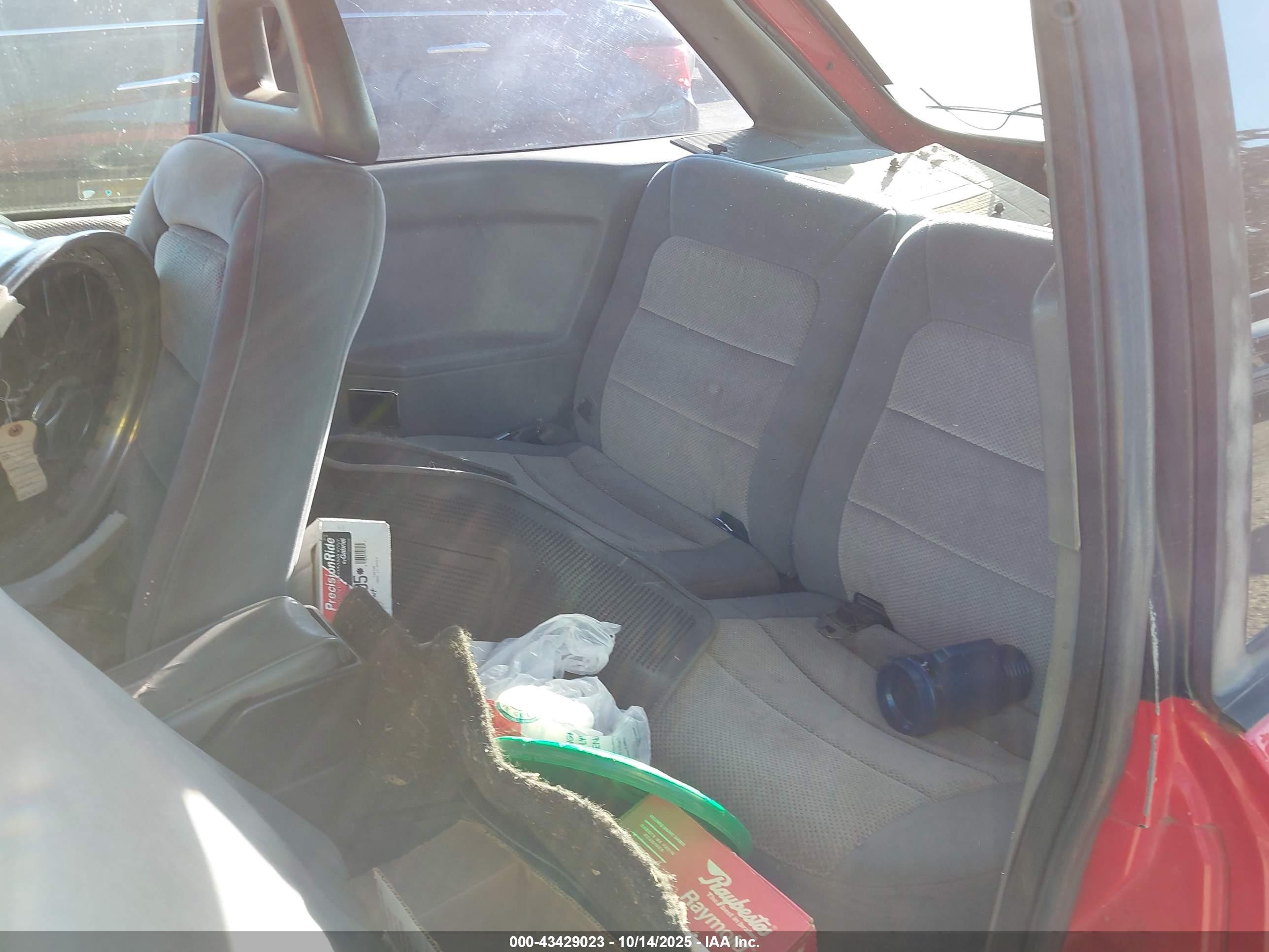 1989 Ford Escort Gt Red vin: 1FAPP93J4KW201117
