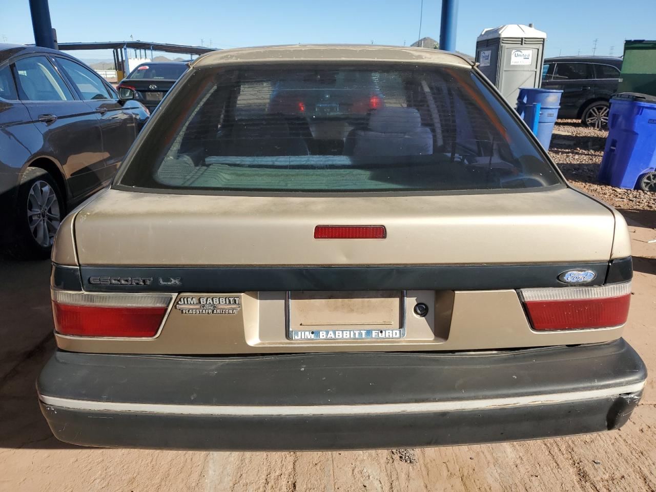 1989 Ford Escort Lx Tan vin: 1FAPP9597KW118042