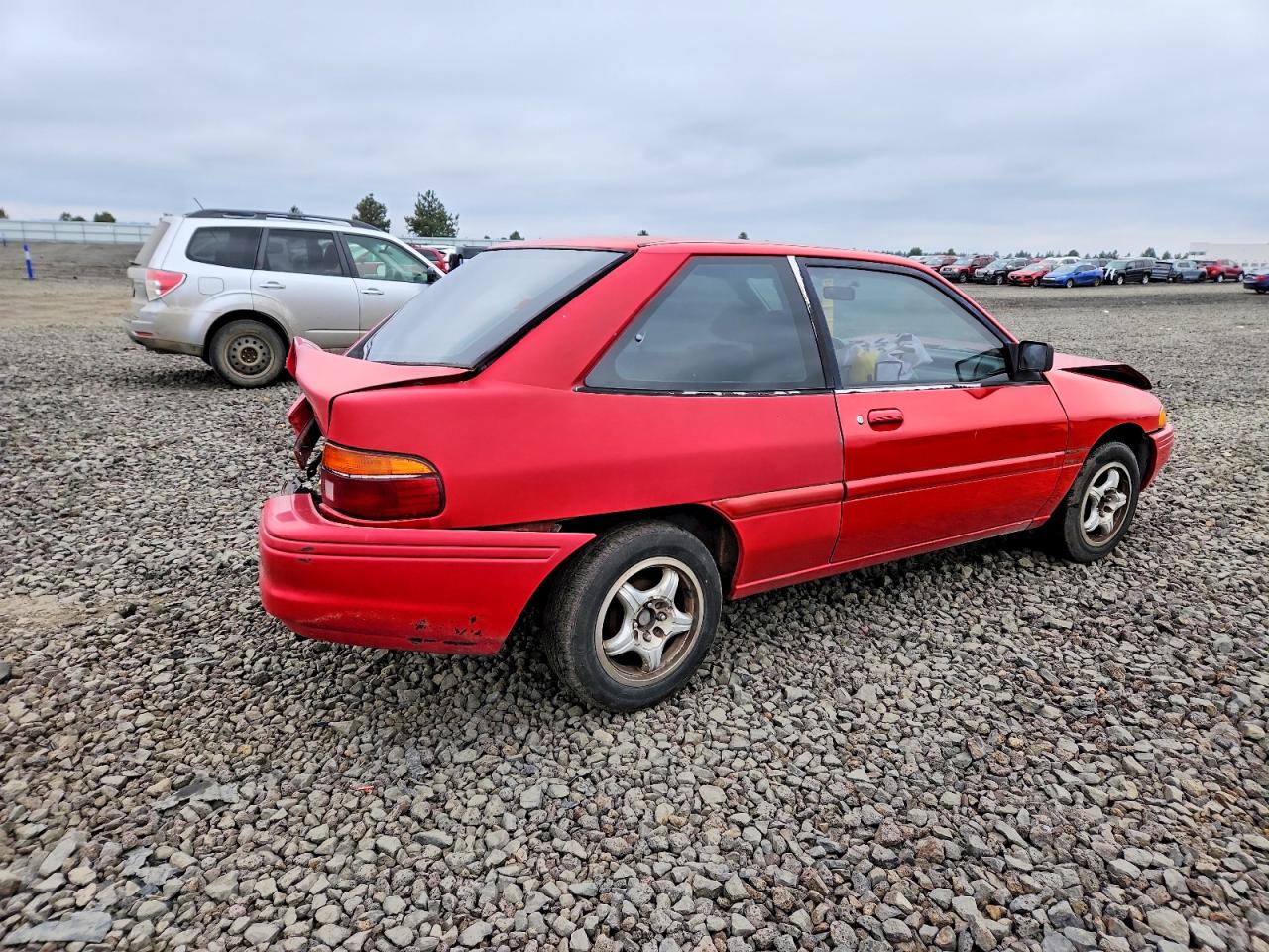 1994 Ford Escort Lx Red vin: 1FARP11J0RW112751