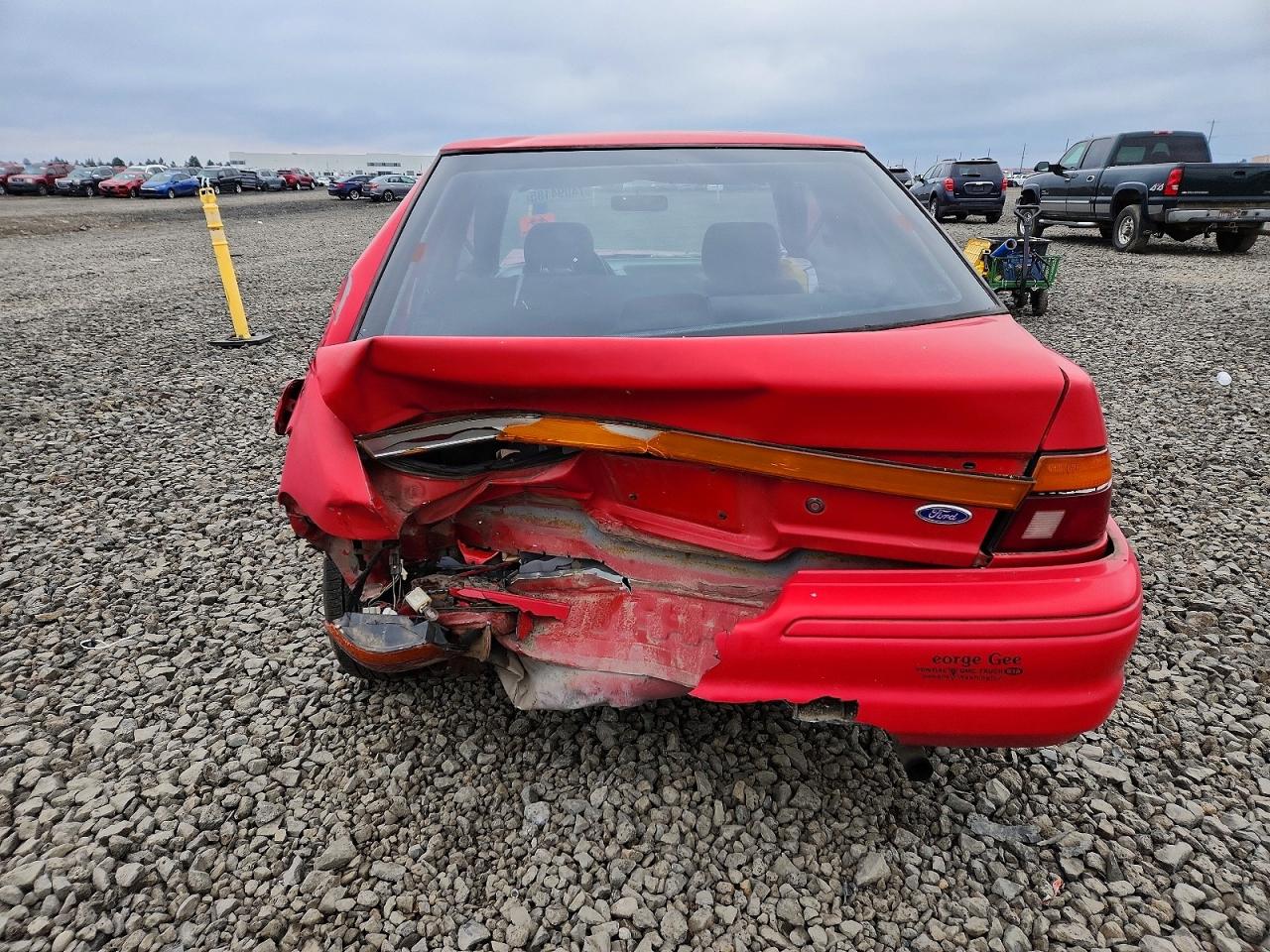 1994 Ford Escort Lx Red vin: 1FARP11J0RW112751