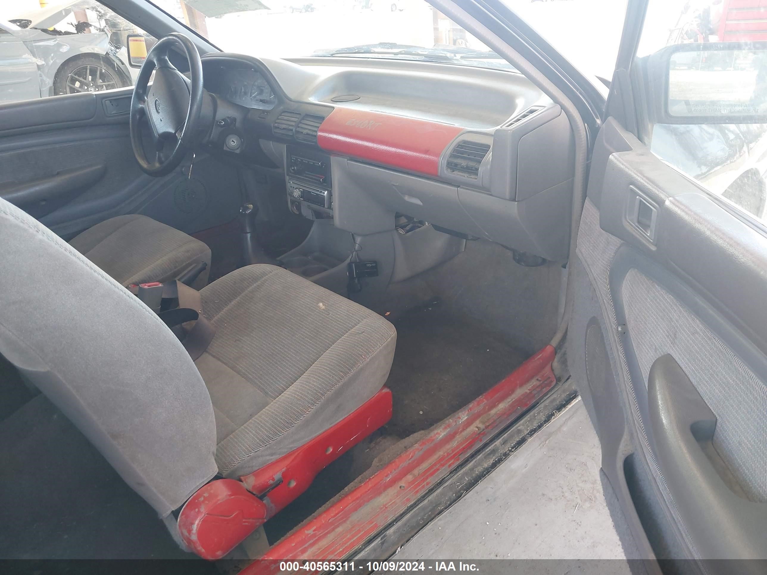 1994 Ford Escort Lx/sport Black vin: 1FARP11J7RW178309