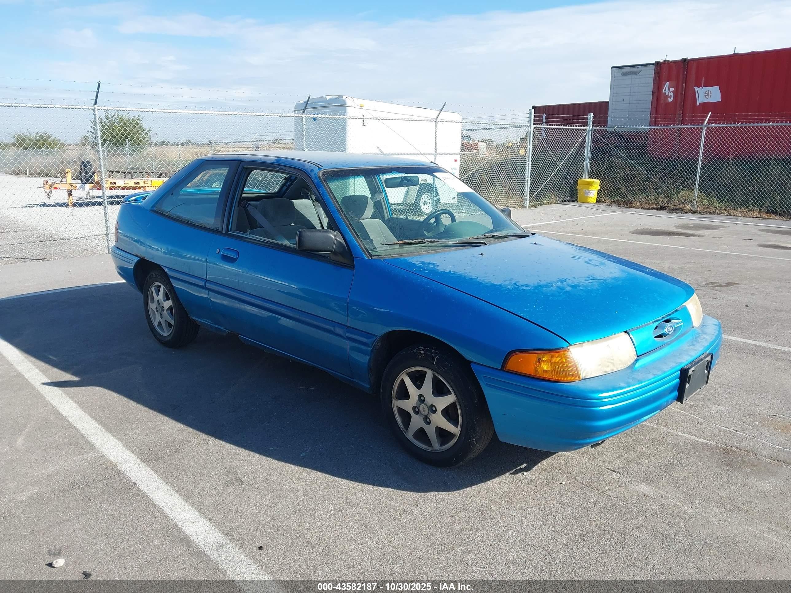 1994 Ford Escort Lx/sport Blue vin: 1FARP11J8RW336480
