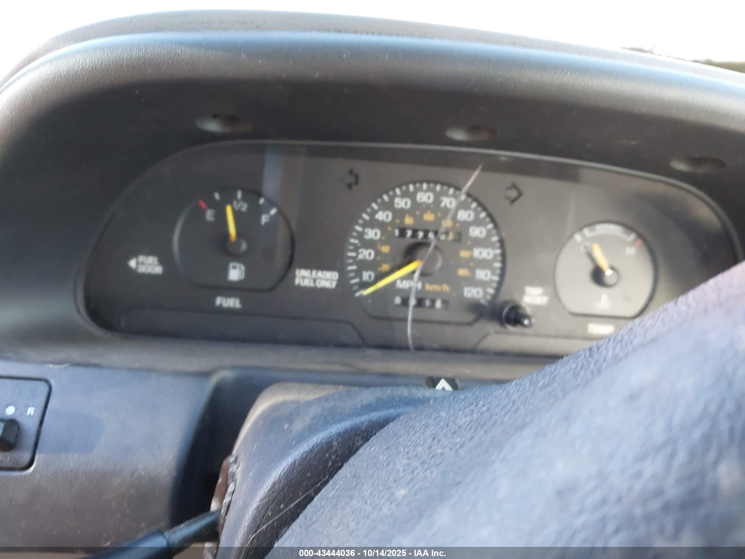 1994 Ford Escort Lx/sport Red vin: 1FARP15J0RW123324