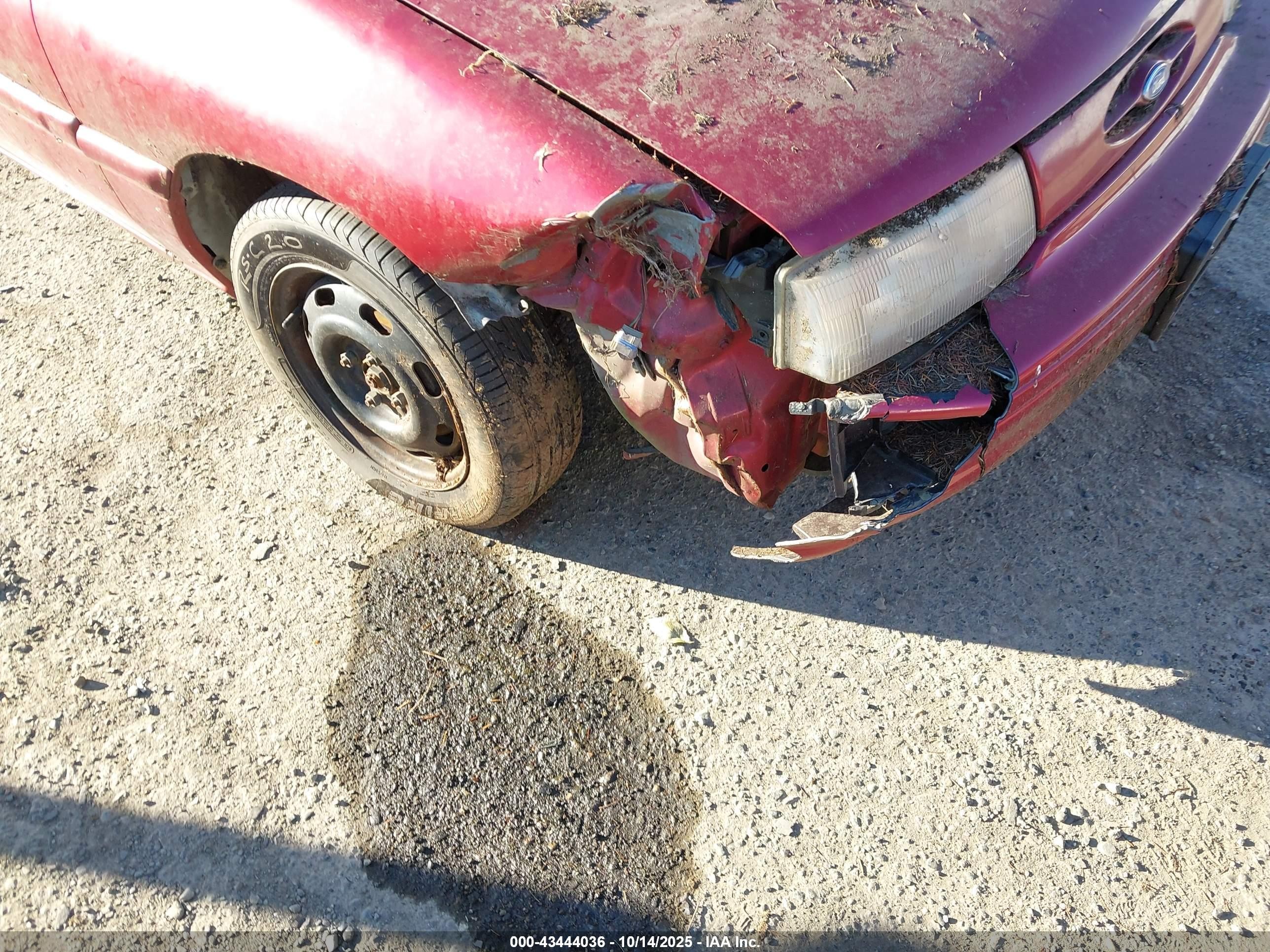 1994 Ford Escort Lx/sport Red vin: 1FARP15J0RW123324