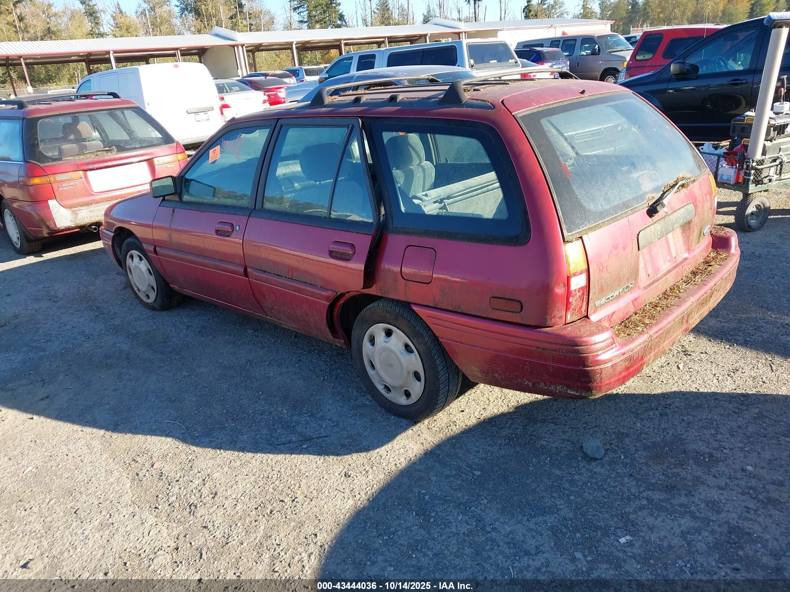 1994 Ford Escort Lx/sport Red vin: 1FARP15J0RW123324