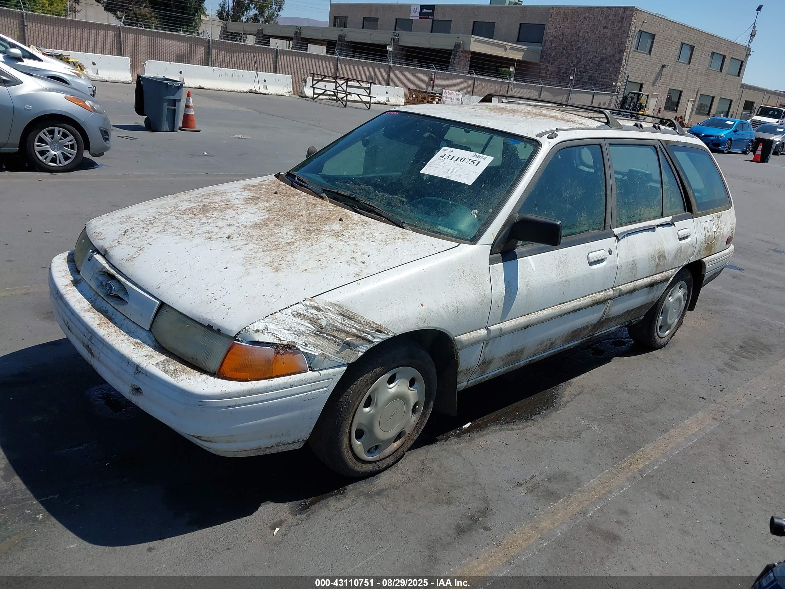 1994 Ford Escort Lx/sport White vin: 1FARP15J3RW195067