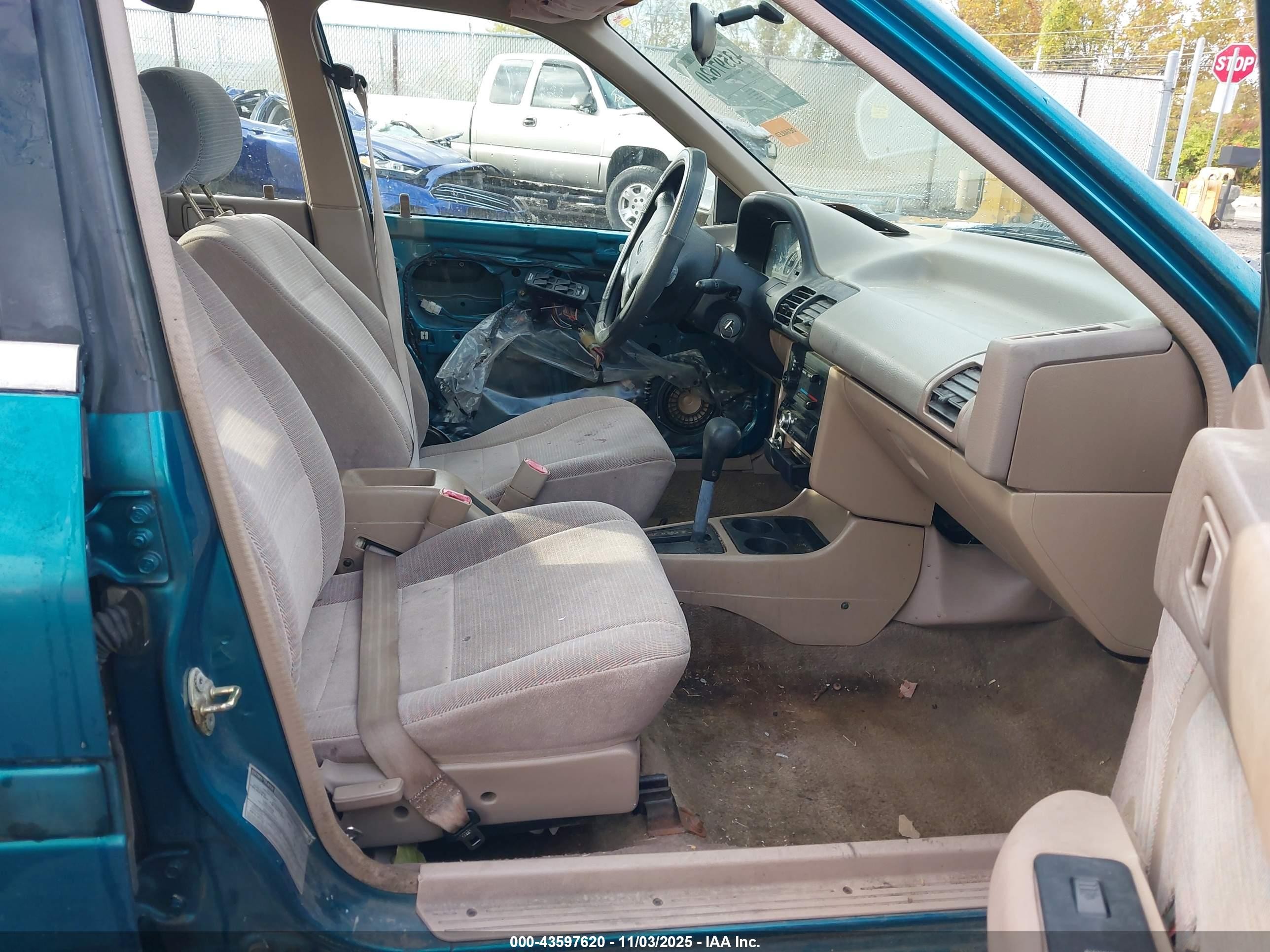 1994 Ford Escort Lx/sport Green vin: 1FARP15J3RW315417