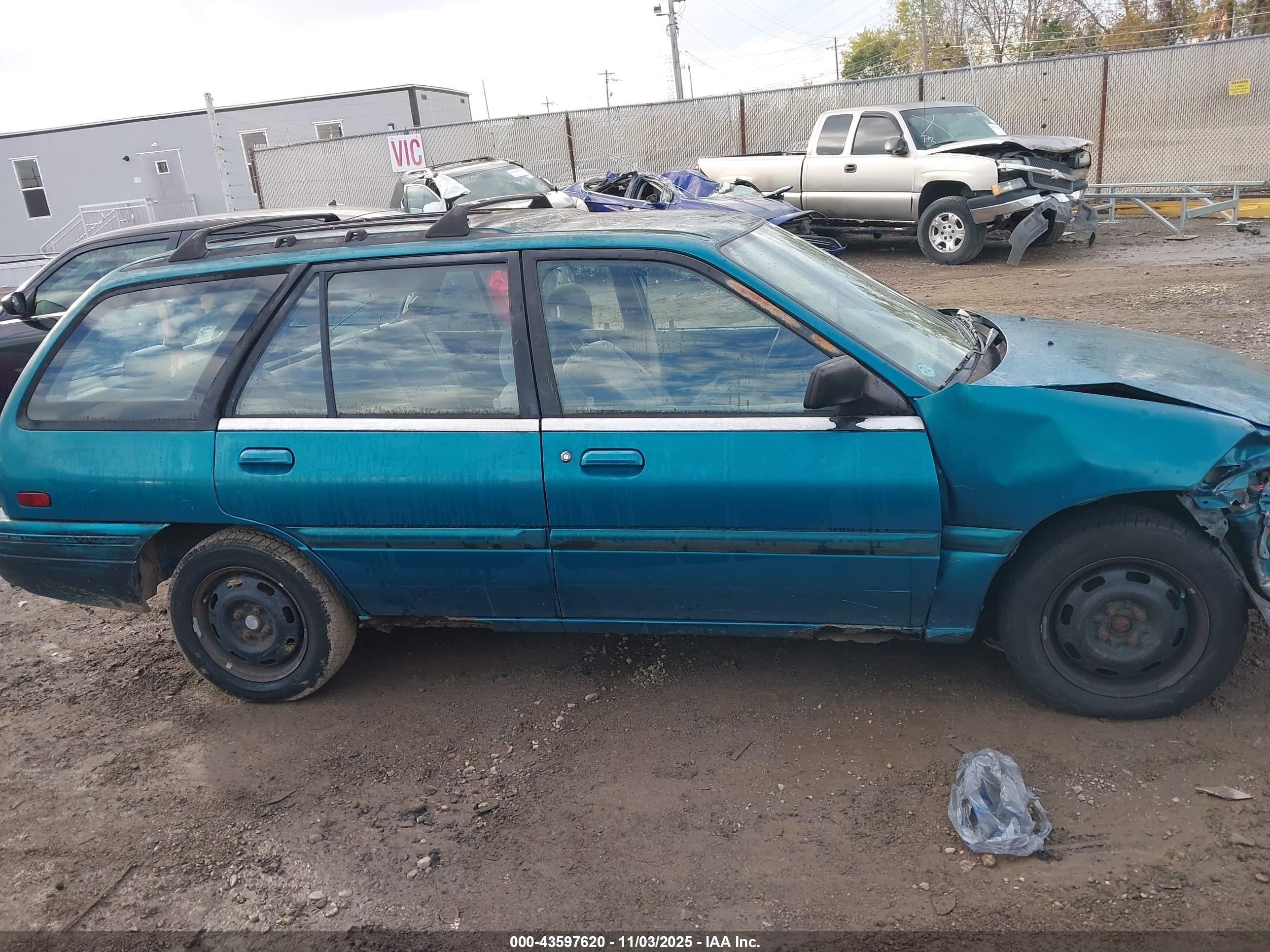 1994 Ford Escort Lx/sport Green vin: 1FARP15J3RW315417