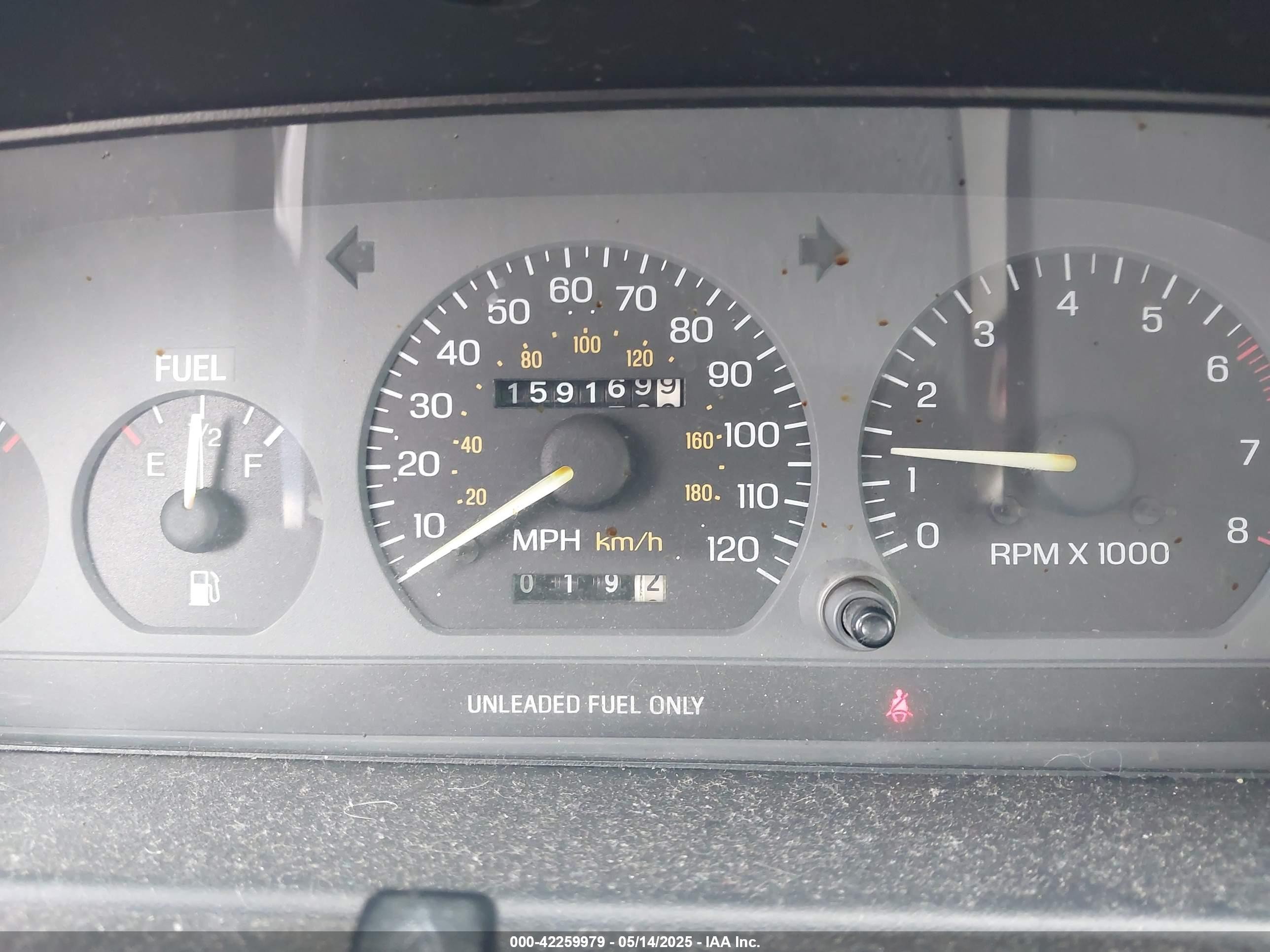 1996 Ford Escort Lx Silver vin: 1FASP11J9TW180412