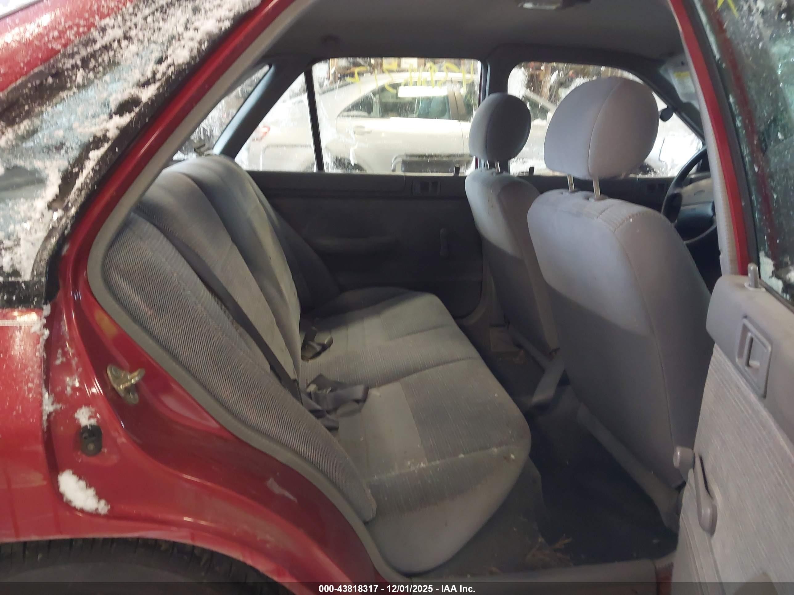 1995 Ford Escort Lx/sport Red vin: 1FASP14J6SW192303