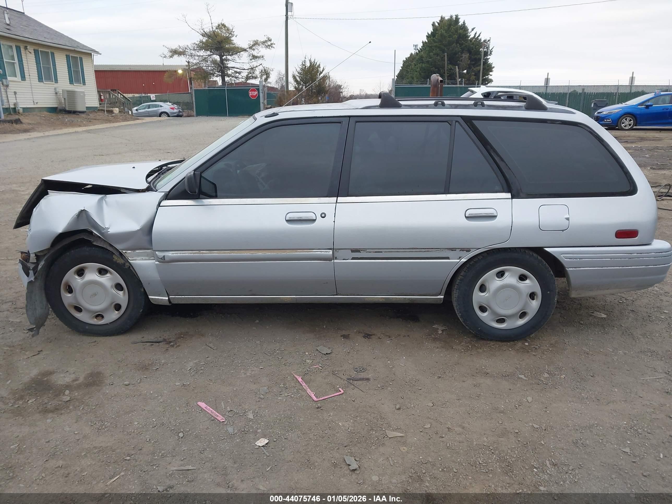 1995 Ford Escort Lx/sport Gray vin: 1FASP15J9SW221873