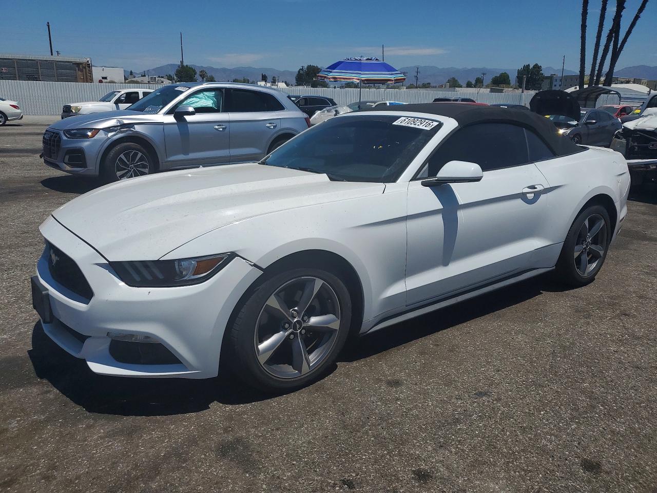 2015 Ford Mustang White vin: 1FATP8EM0F5415050