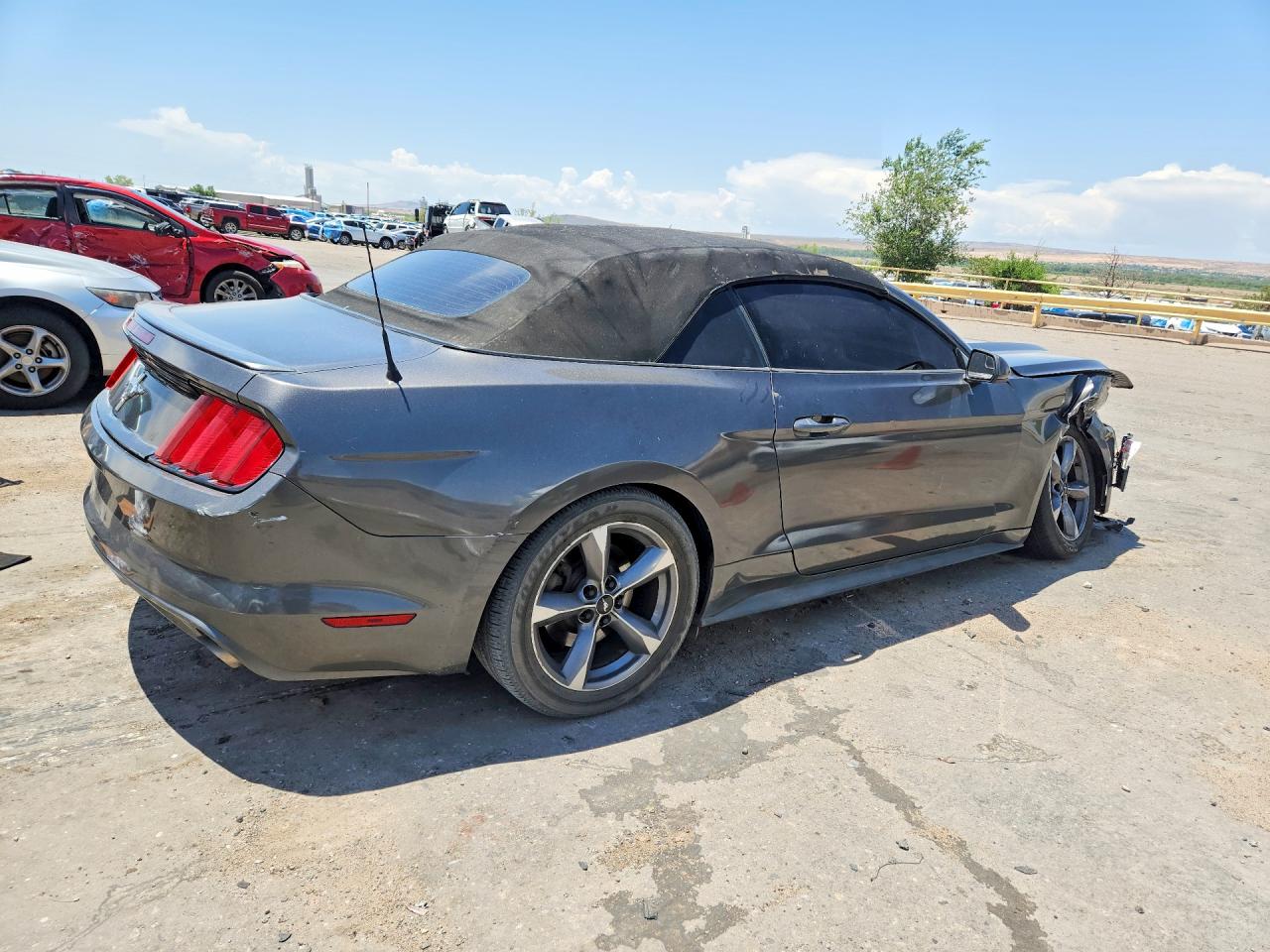 2015 Ford Mustang Серый vin: 1FATP8EM1F5427403