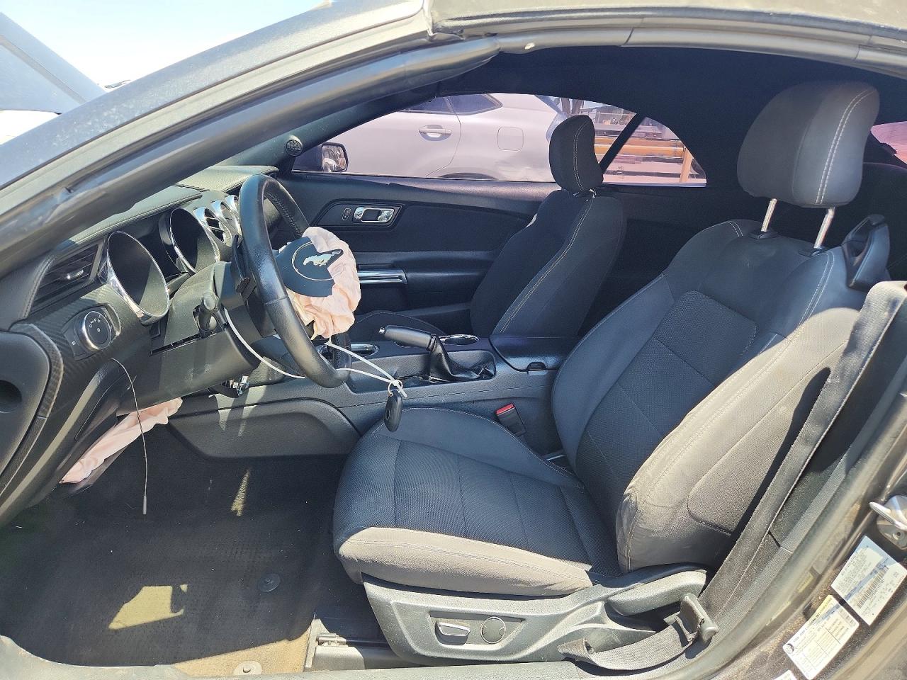 2015 Ford Mustang Серый vin: 1FATP8EM1F5427403
