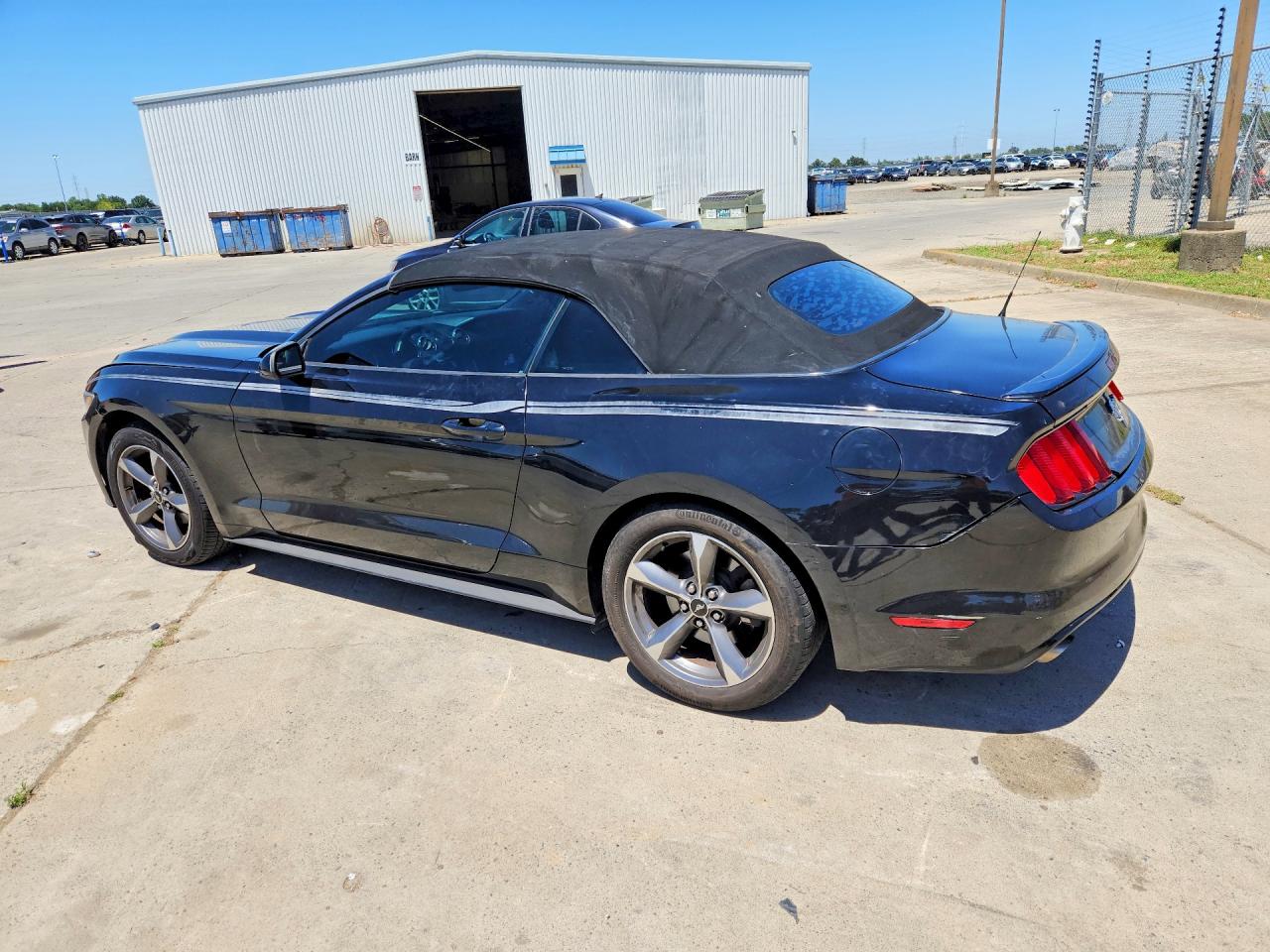 2015 Ford Mustang Black vin: 1FATP8EM2F5352114