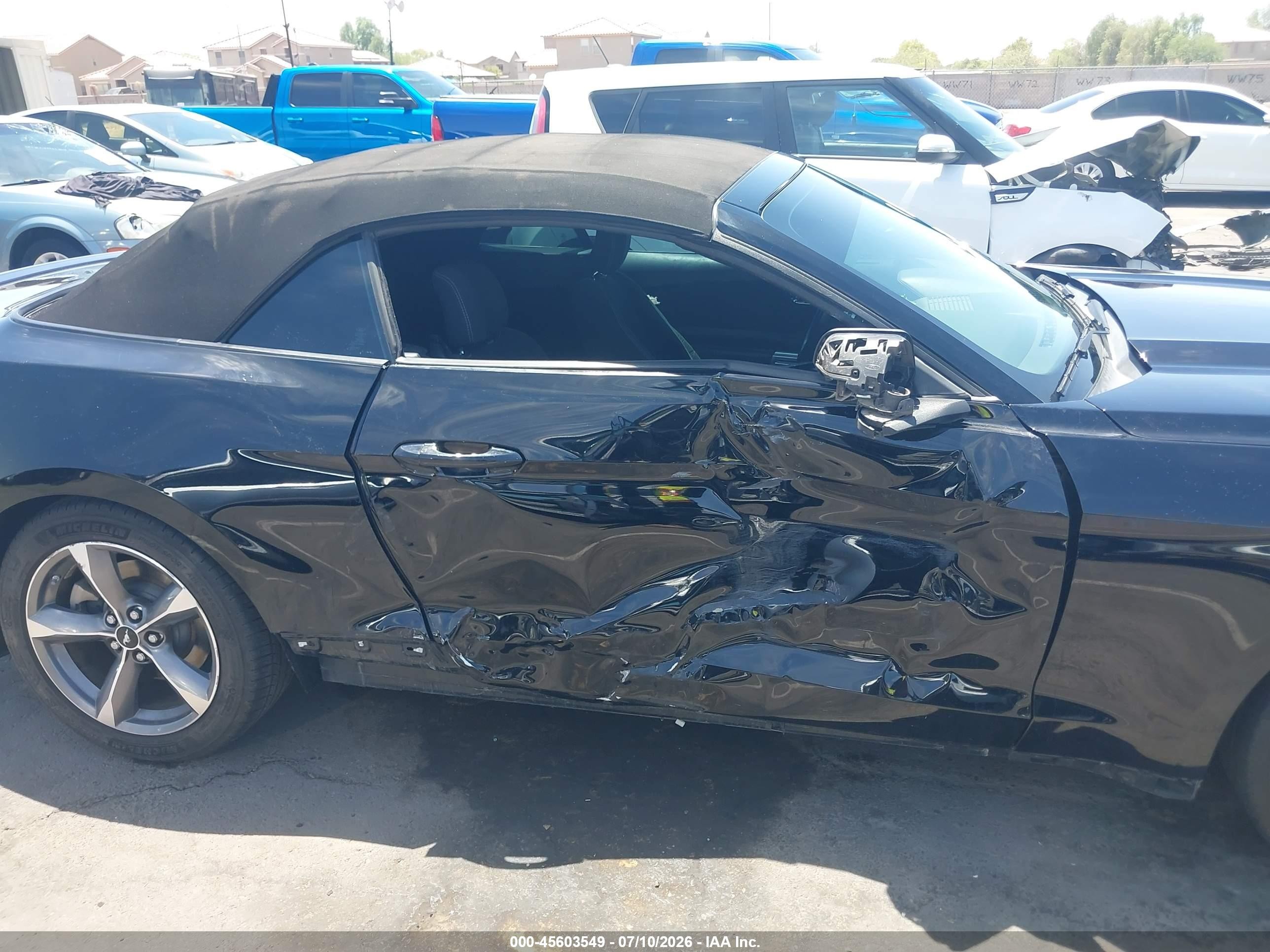 2015 Ford Mustang V6 Black vin: 1FATP8EM4F5427198