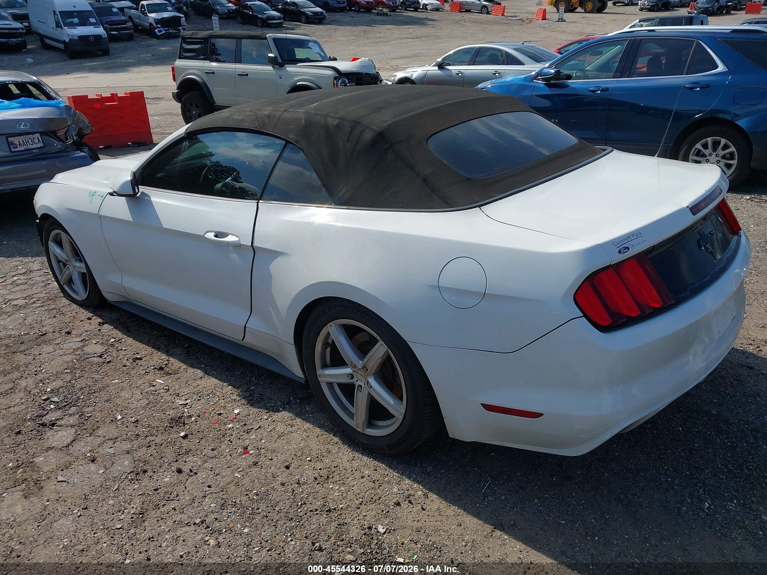 2015 Ford Mustang V6 White vin: 1FATP8EM5F5356237