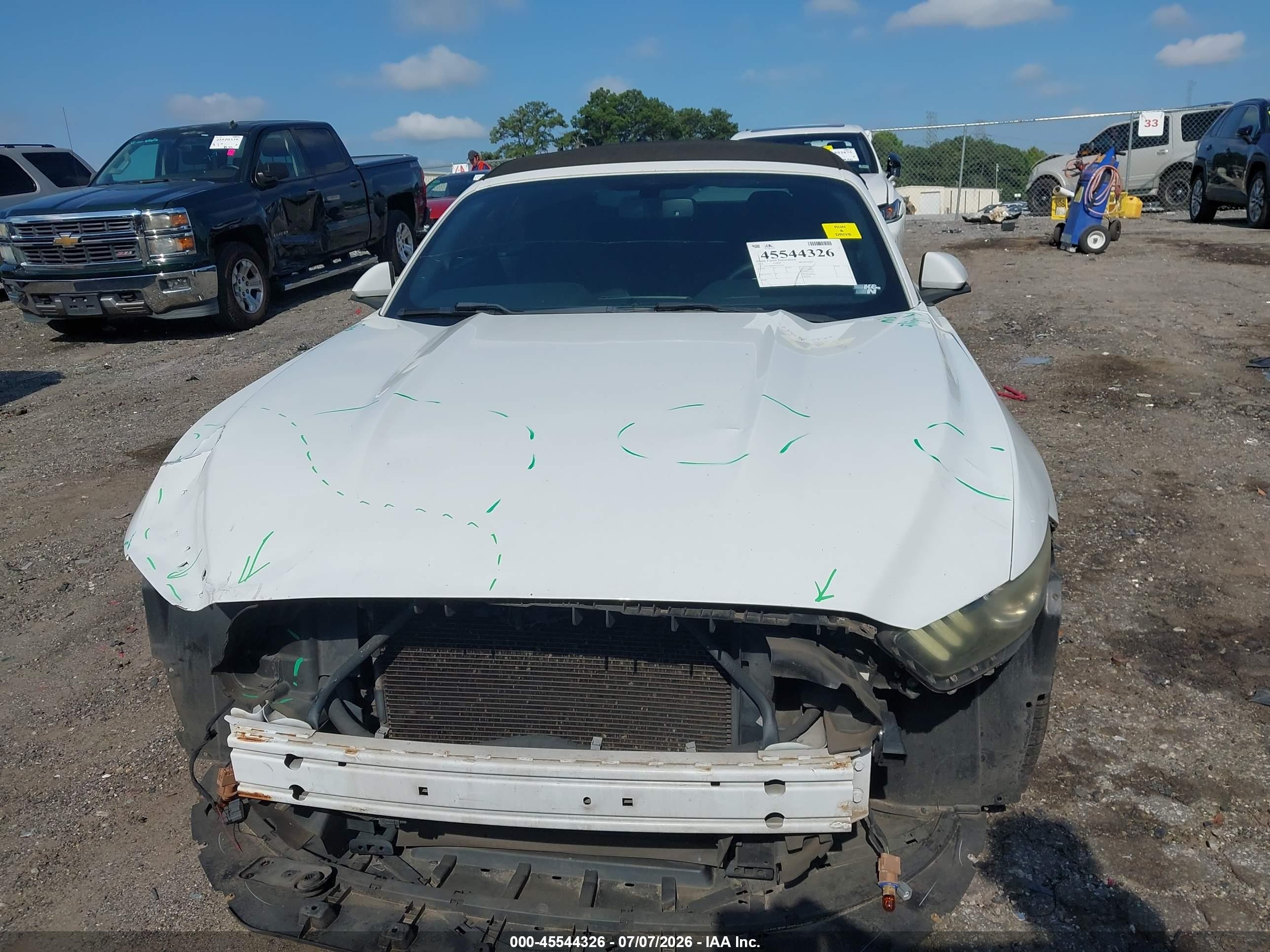 2015 Ford Mustang V6 White vin: 1FATP8EM5F5356237