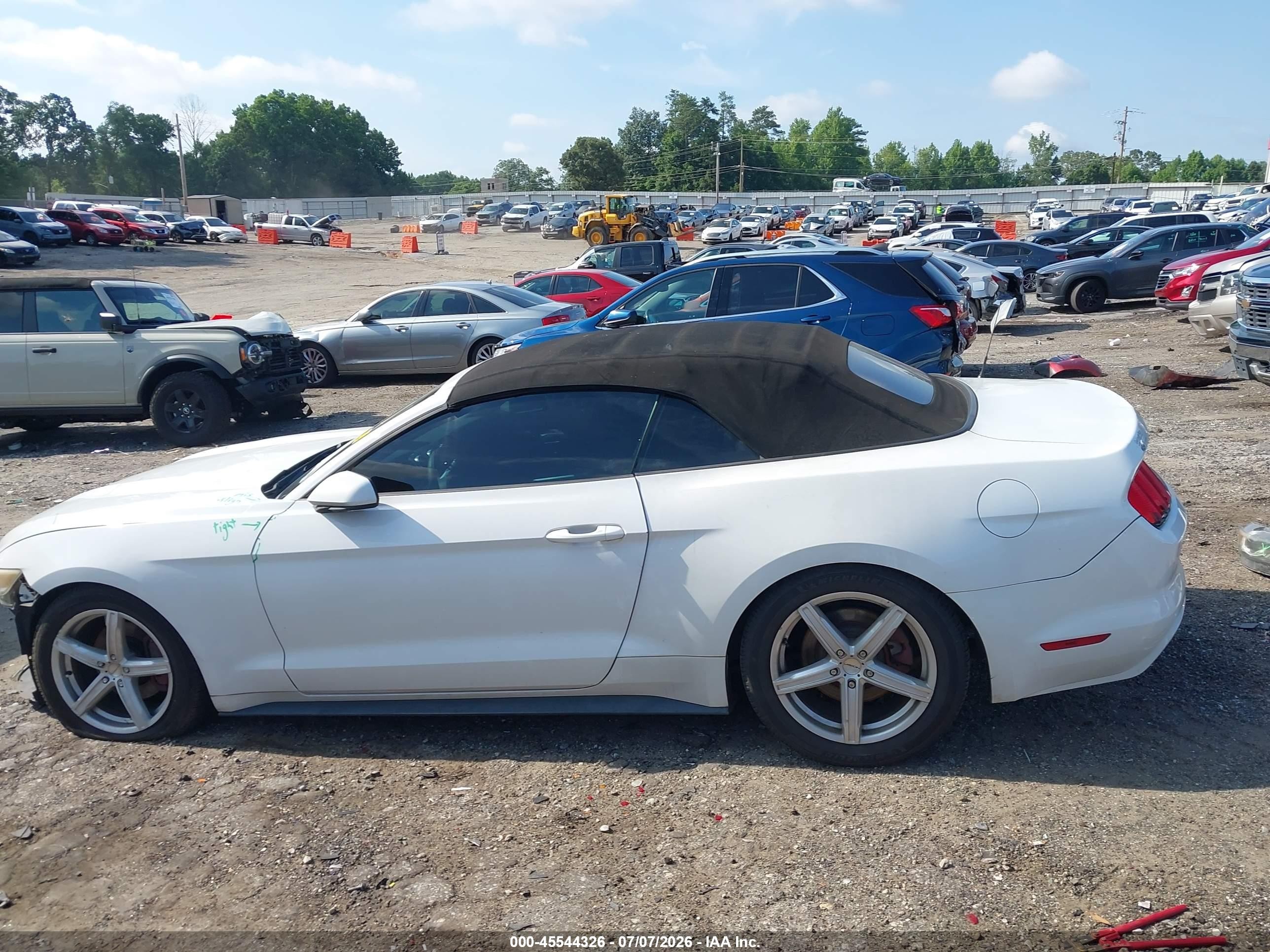 2015 Ford Mustang V6 White vin: 1FATP8EM5F5356237