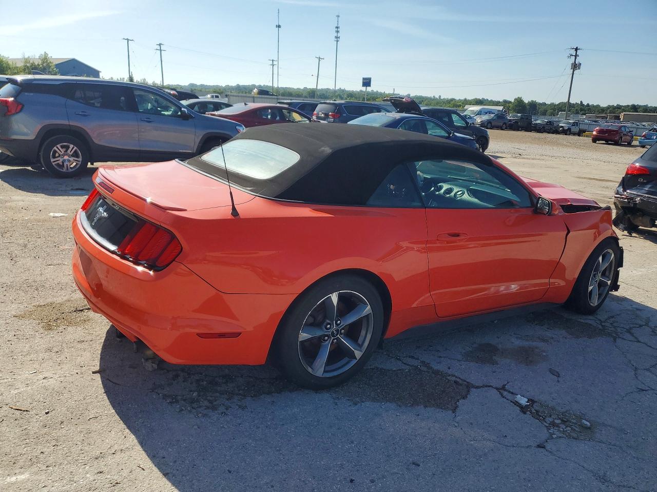 2015 Ford Mustang Orange vin: 1FATP8EM5F5390520