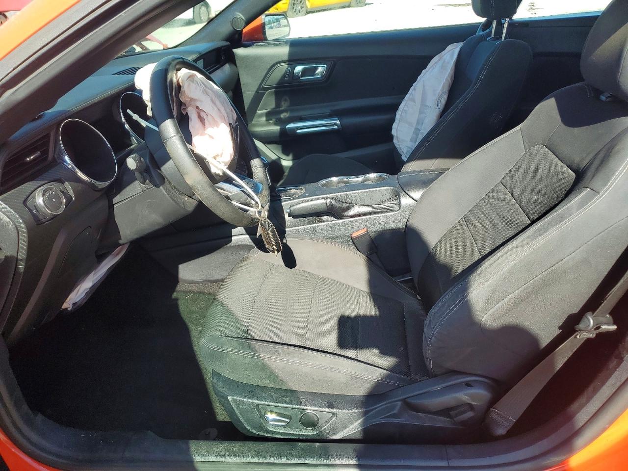 2015 Ford Mustang Orange vin: 1FATP8EM5F5390520