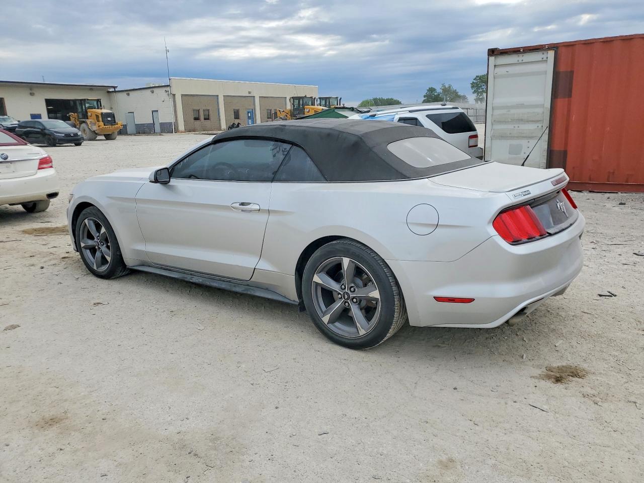 2015 Ford Mustang Silver vin: 1FATP8EM5F5392736