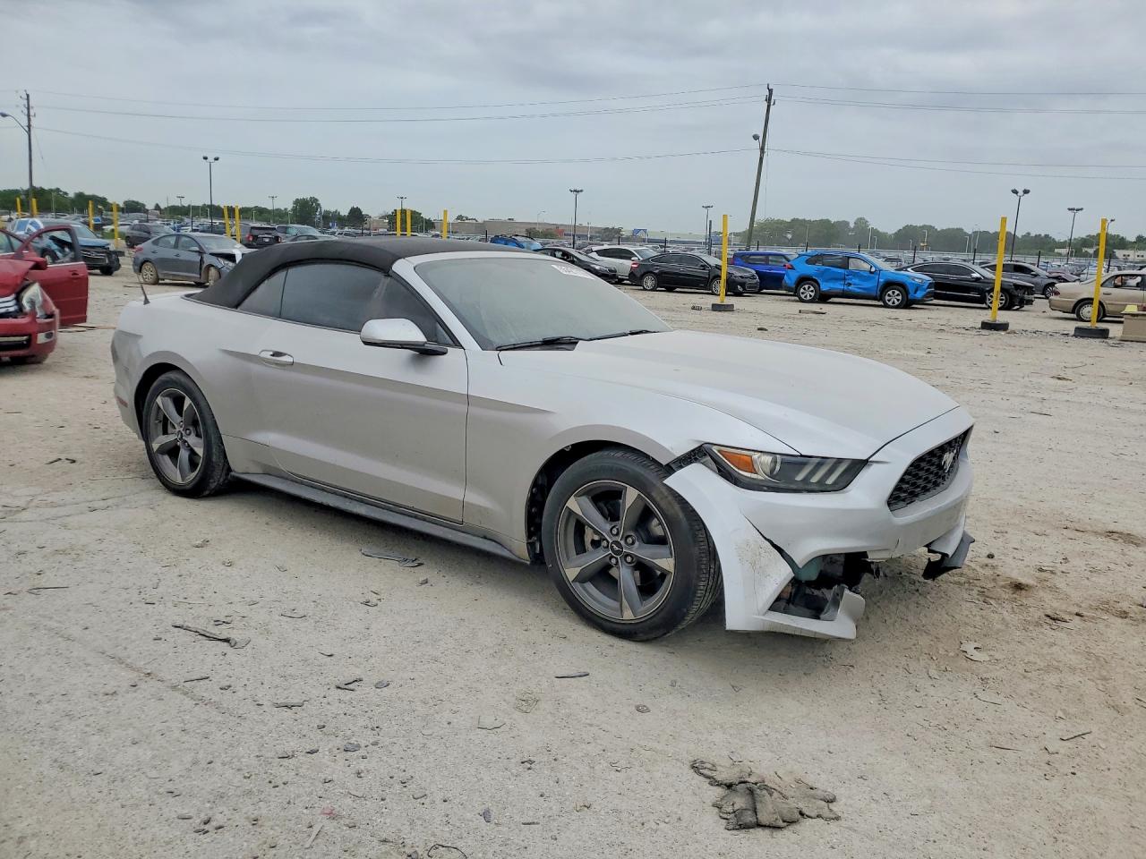 2015 Ford Mustang Silver vin: 1FATP8EM5F5392736