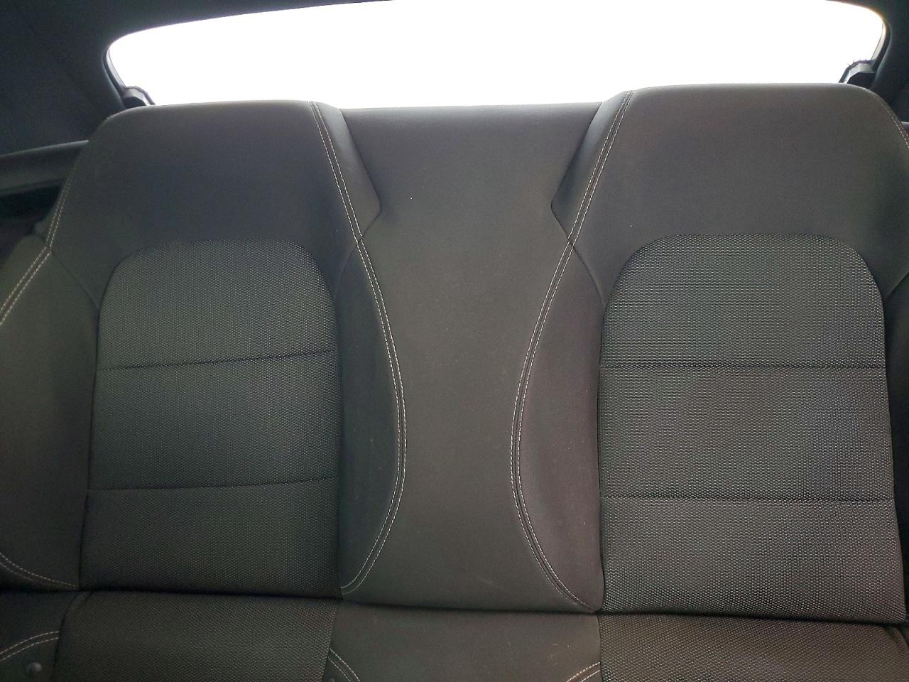 2015 Ford Mustang Silver vin: 1FATP8EM5F5392736