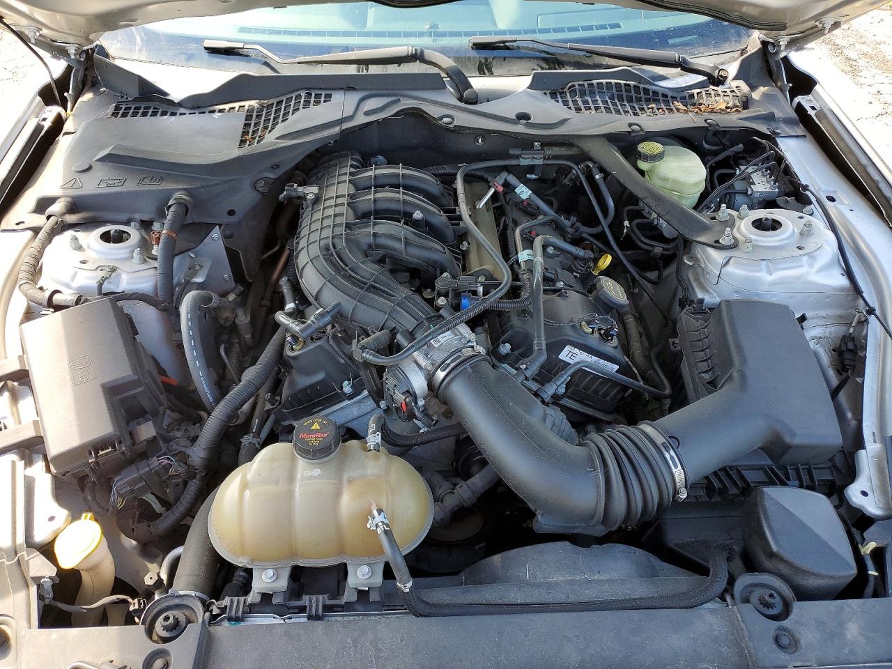 2015 Ford Mustang Silver vin: 1FATP8EM6F5330536