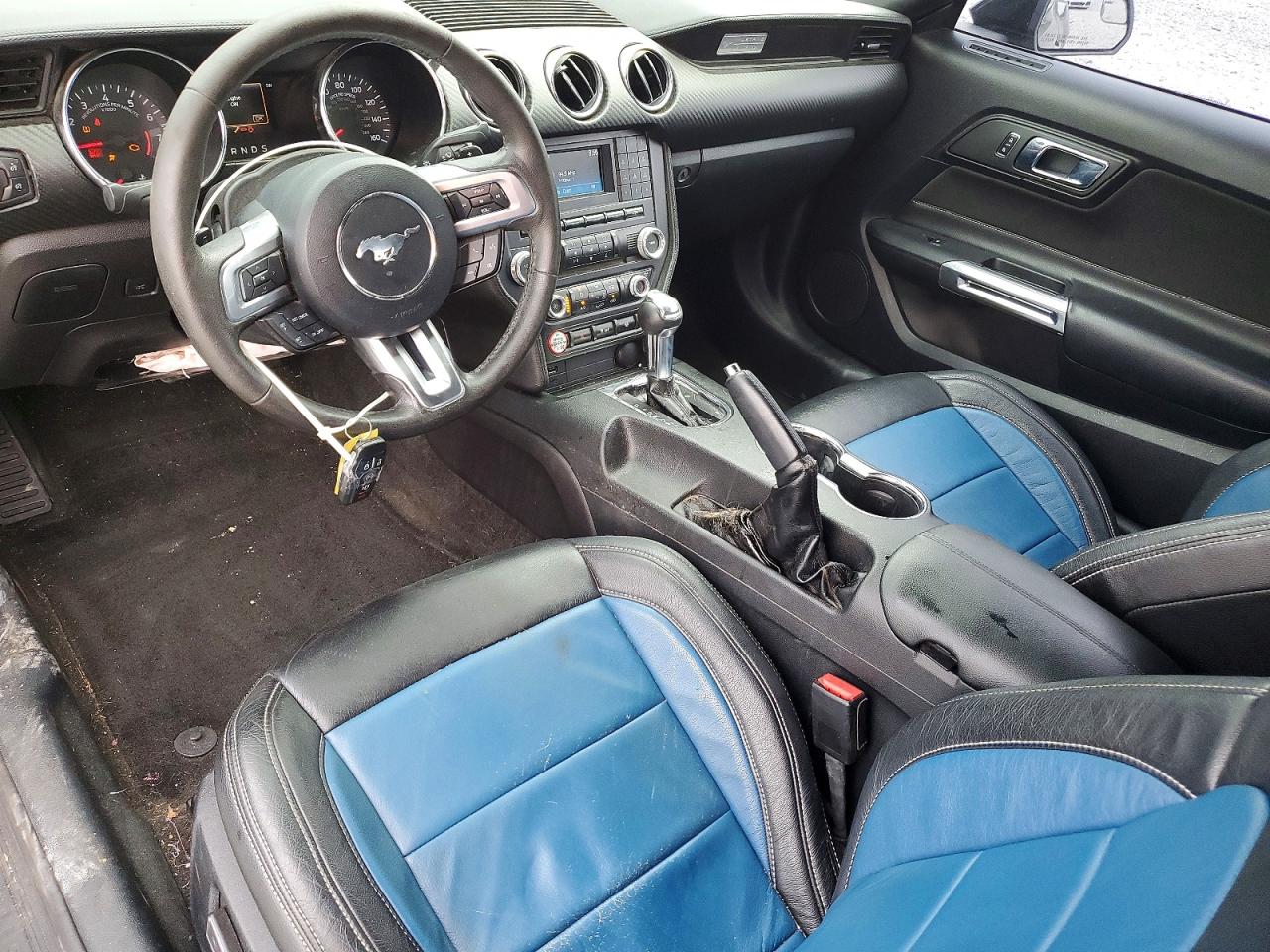 2015 Ford Mustang Черный vin: 1FATP8EM6F5333128