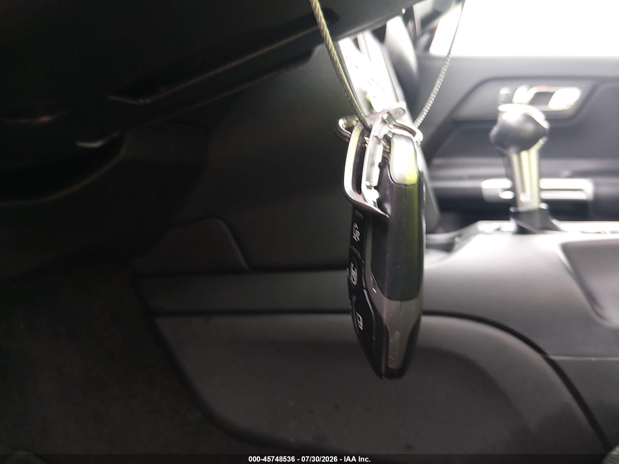 2015 Ford Mustang V6 Красный vin: 1FATP8EM6F5341536