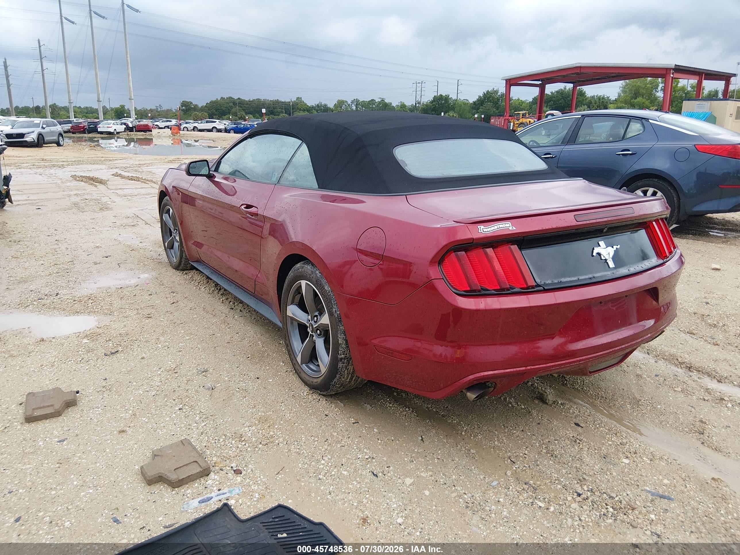 2015 Ford Mustang V6 Красный vin: 1FATP8EM6F5341536