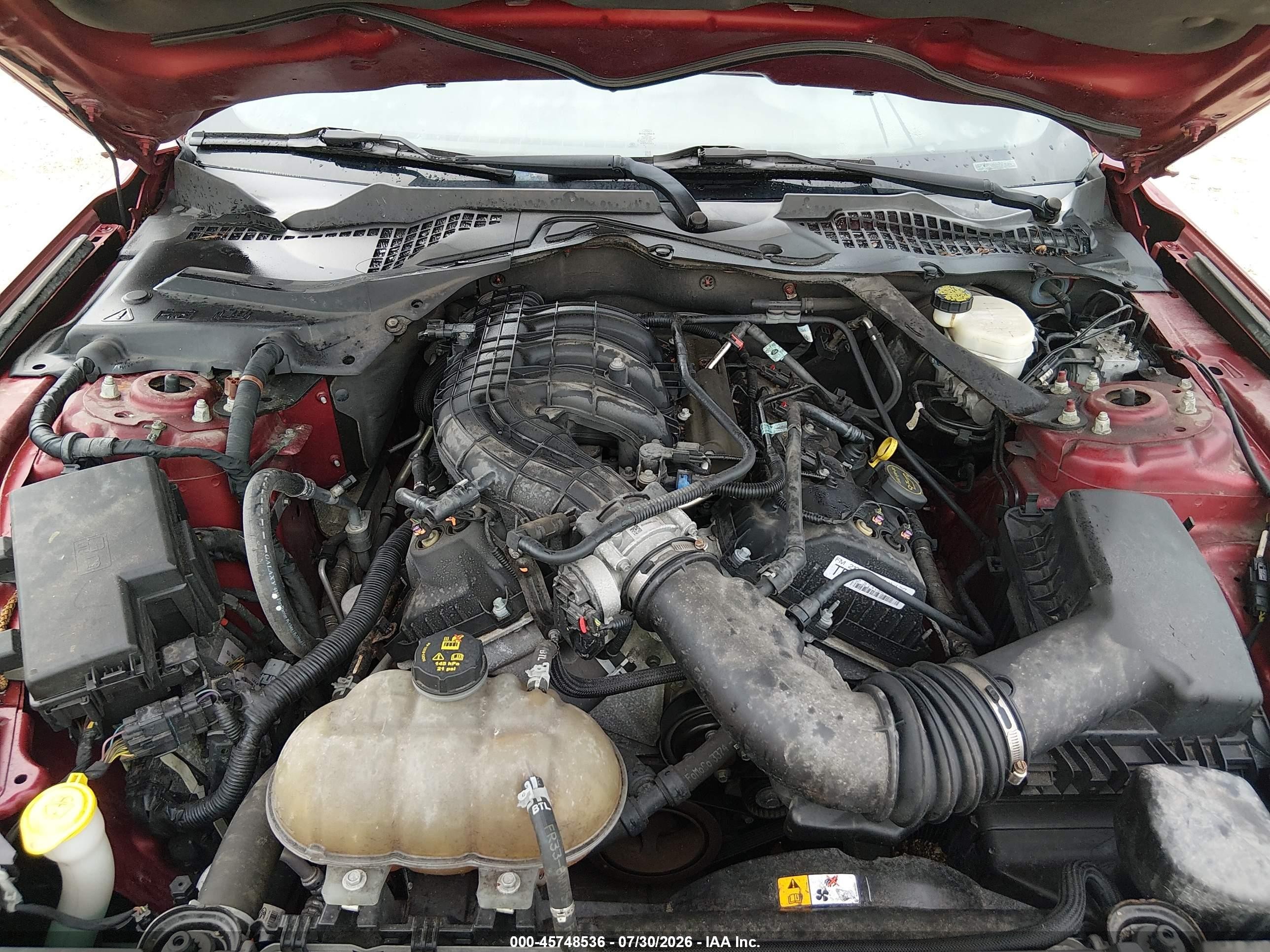 2015 Ford Mustang V6 Красный vin: 1FATP8EM6F5341536