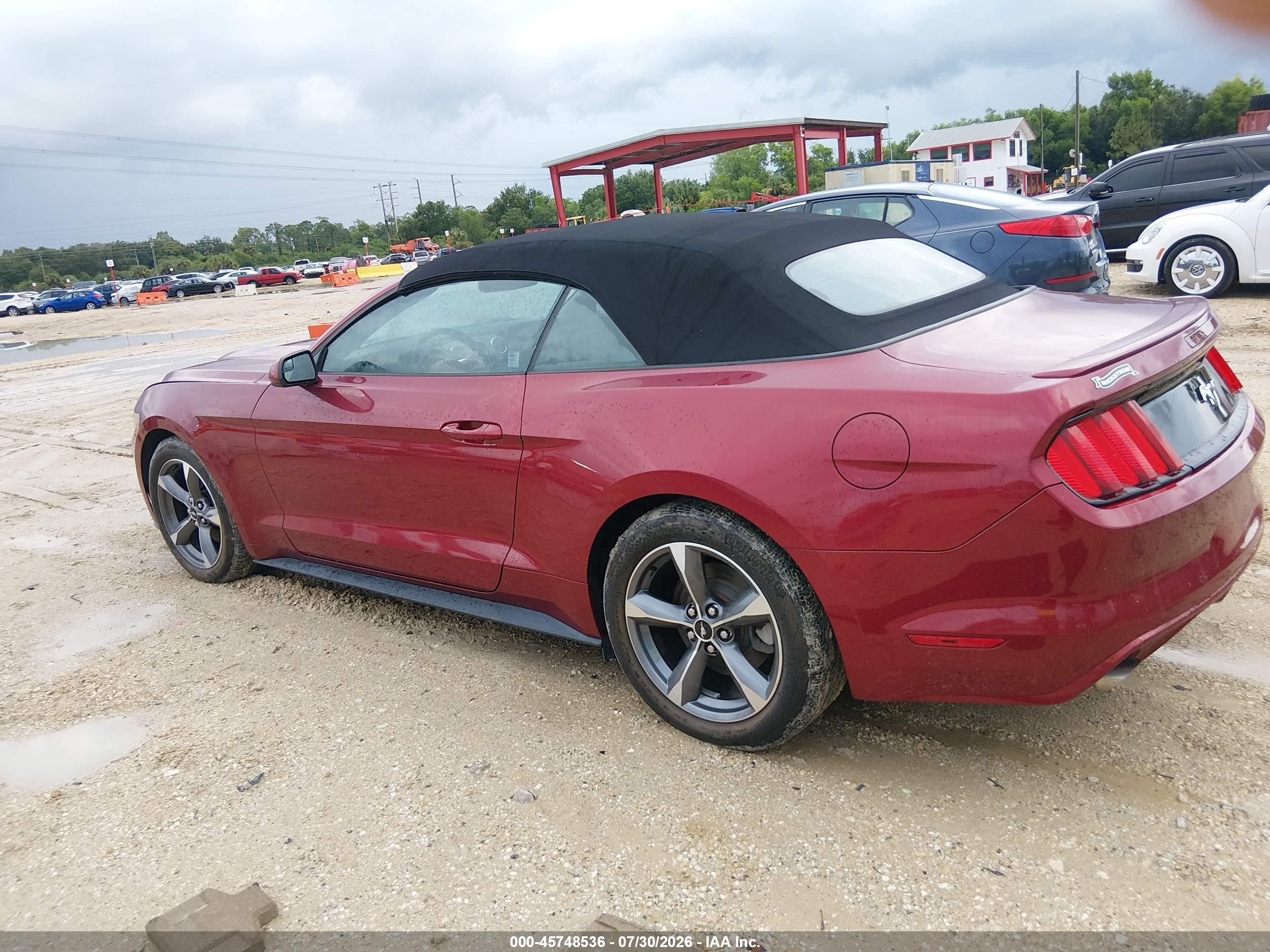 2015 Ford Mustang V6 Красный vin: 1FATP8EM6F5341536