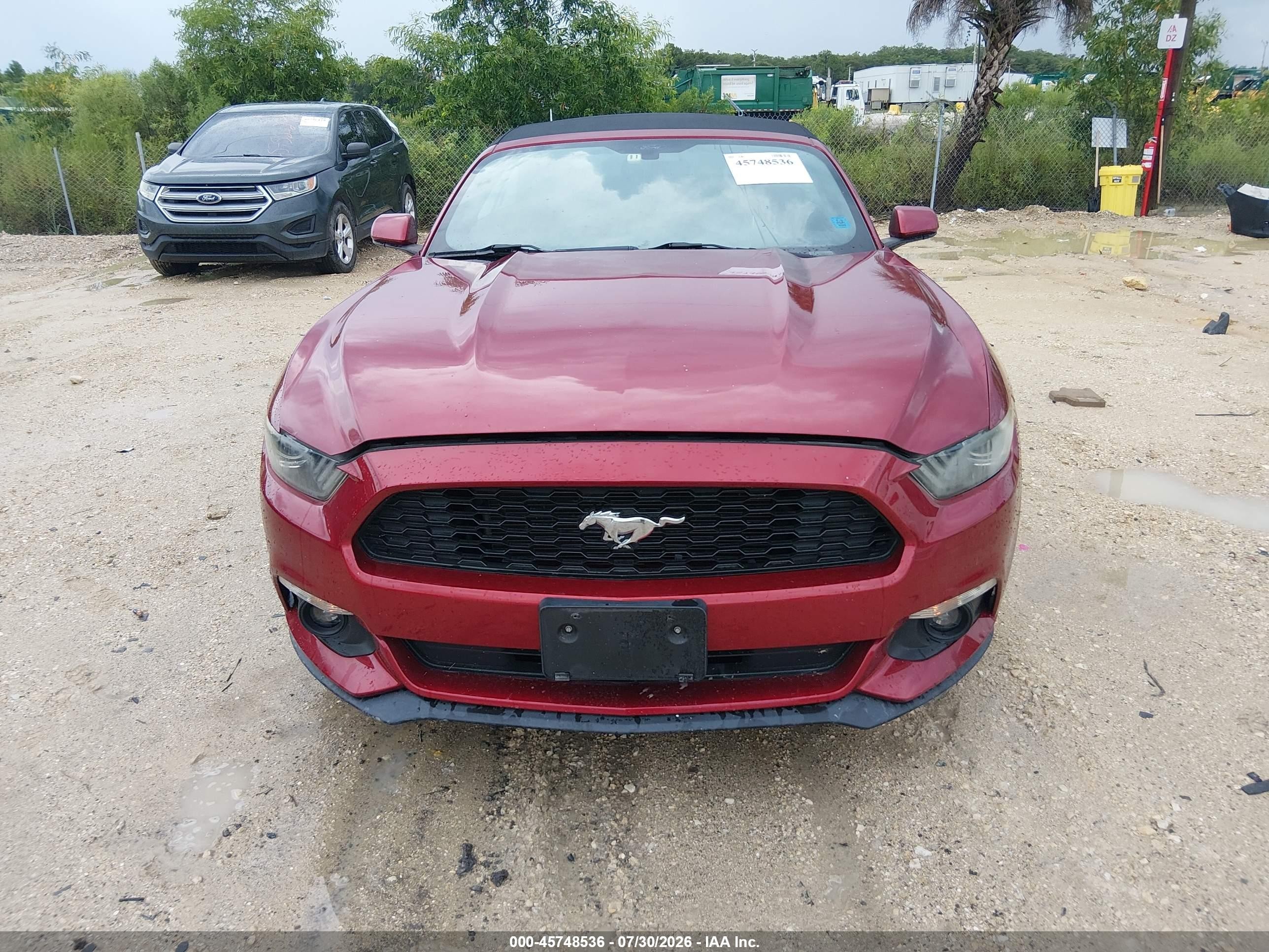 2015 Ford Mustang V6 Красный vin: 1FATP8EM6F5341536