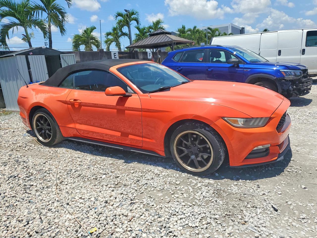 2015 Ford Mustang Orange vin: 1FATP8EM6F5401010