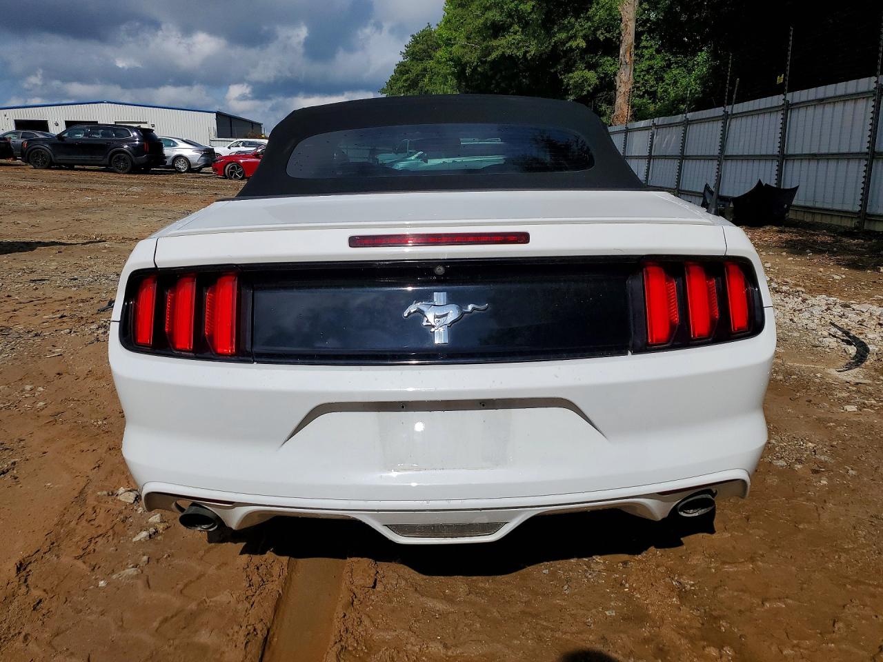 2016 Ford Mustang White vin: 1FATP8EM6G5285115